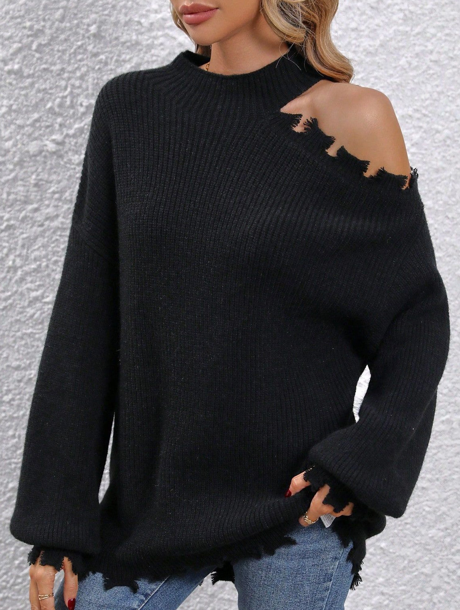 Loose-fitting off-shoulder crew neck sweater