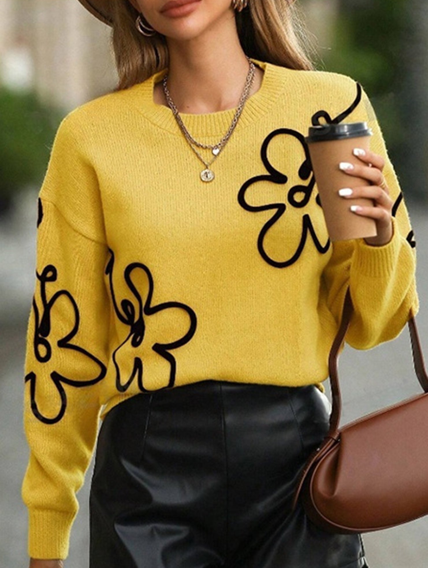 Stylish round neck jacquard knit sweater