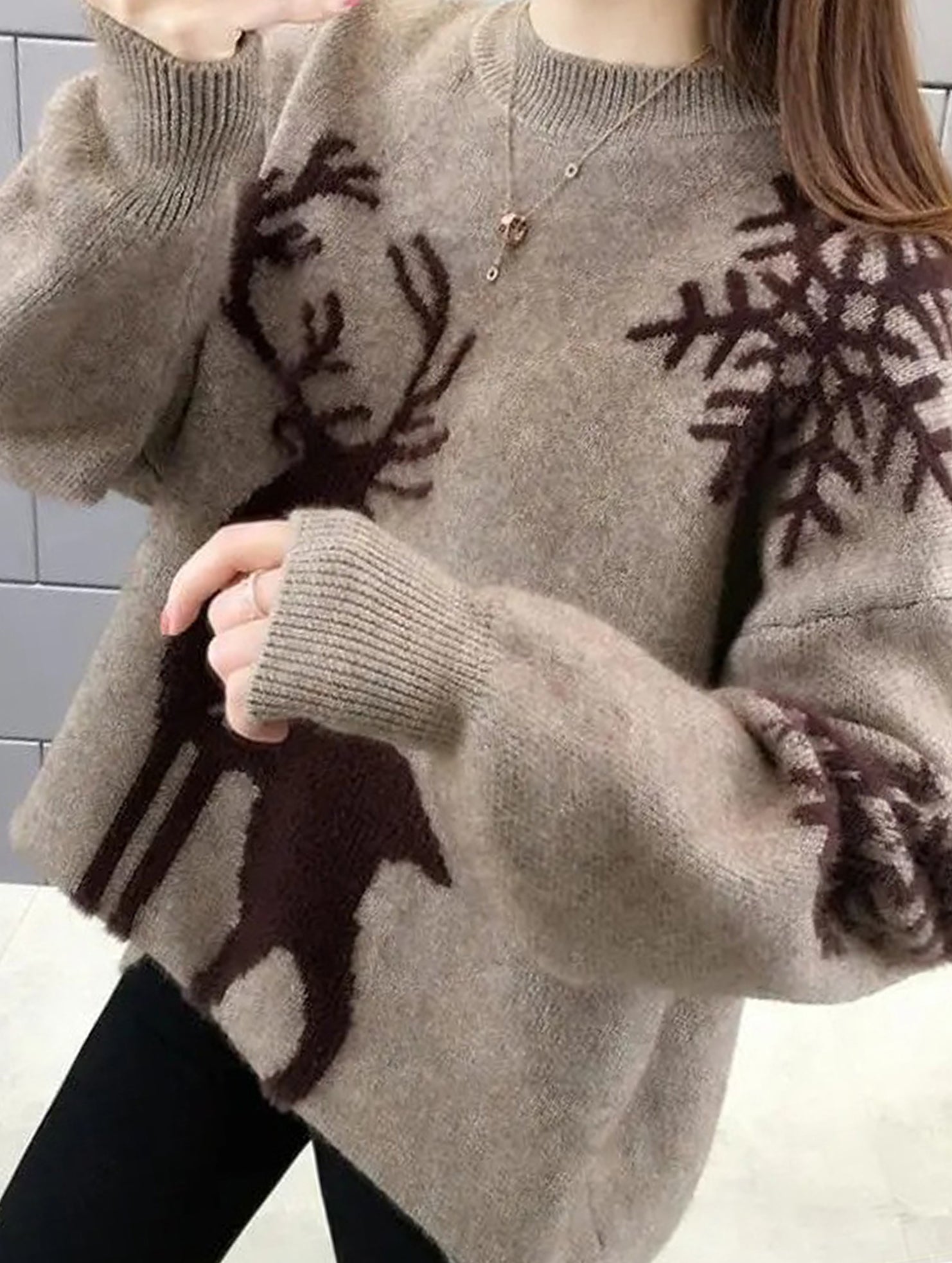 Deer jacquard crew neck knit sweater