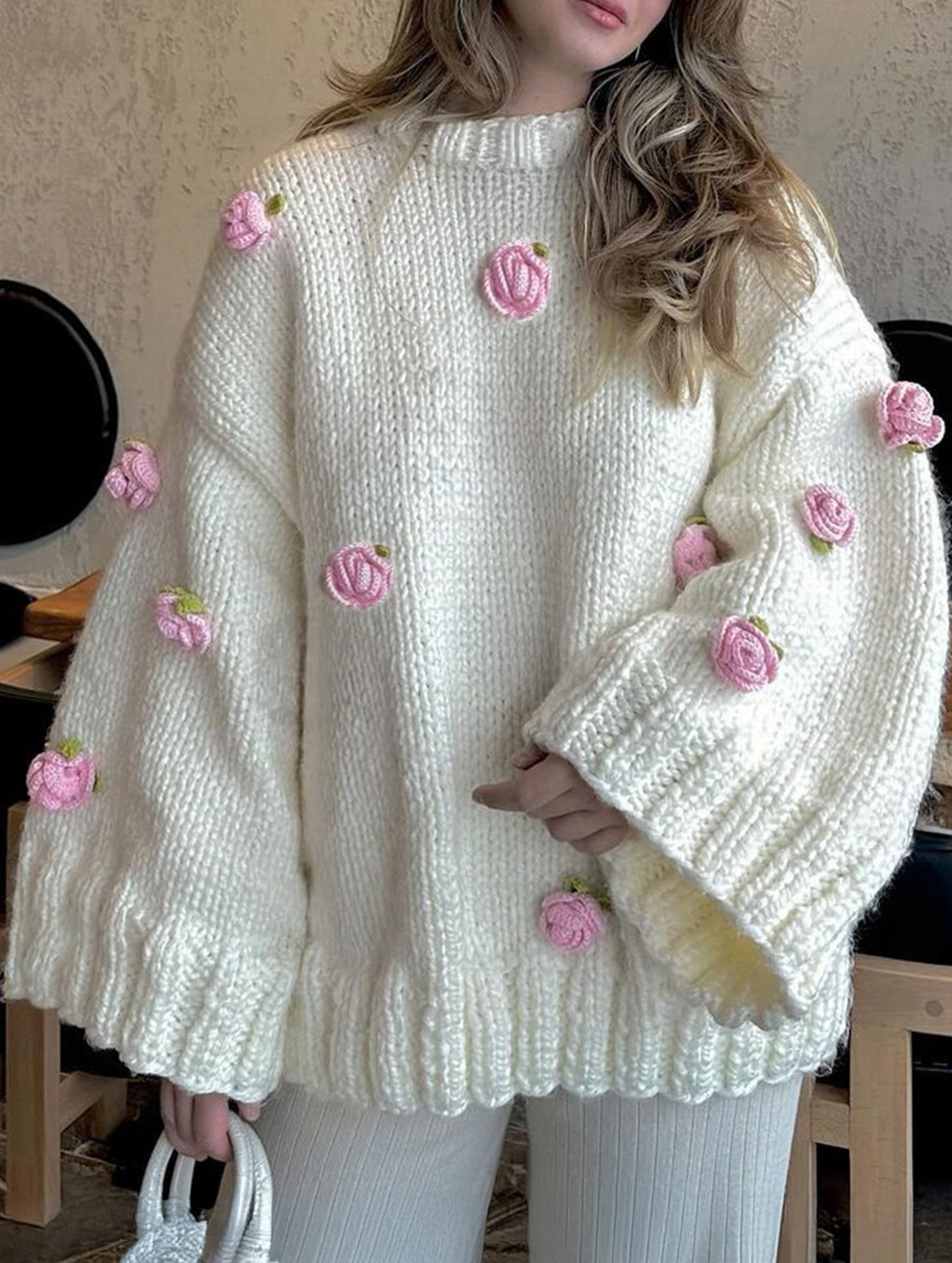LAZY STYLE CREAMY WHITE FLORAL EMBELLISHED SWEATER