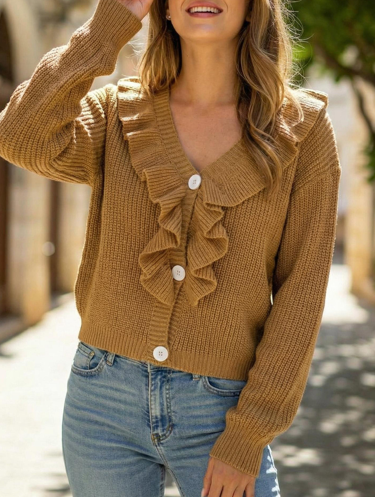 Women's loose-fitting knitted cardigan with ruffles_CWOSWL09203