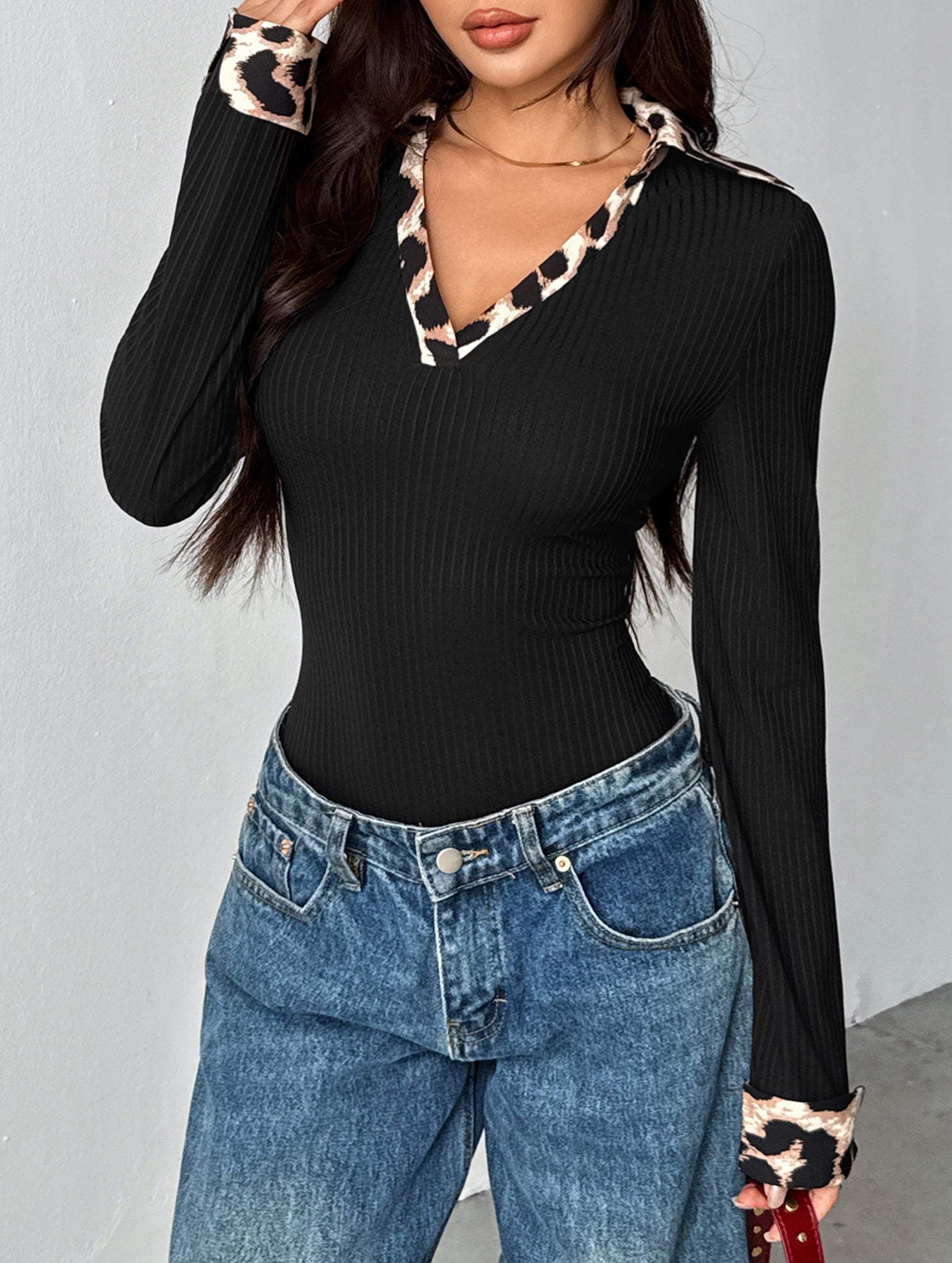 Slim Leopard Patchwork Knit Bodysuit Shirt_CWSBSL00064