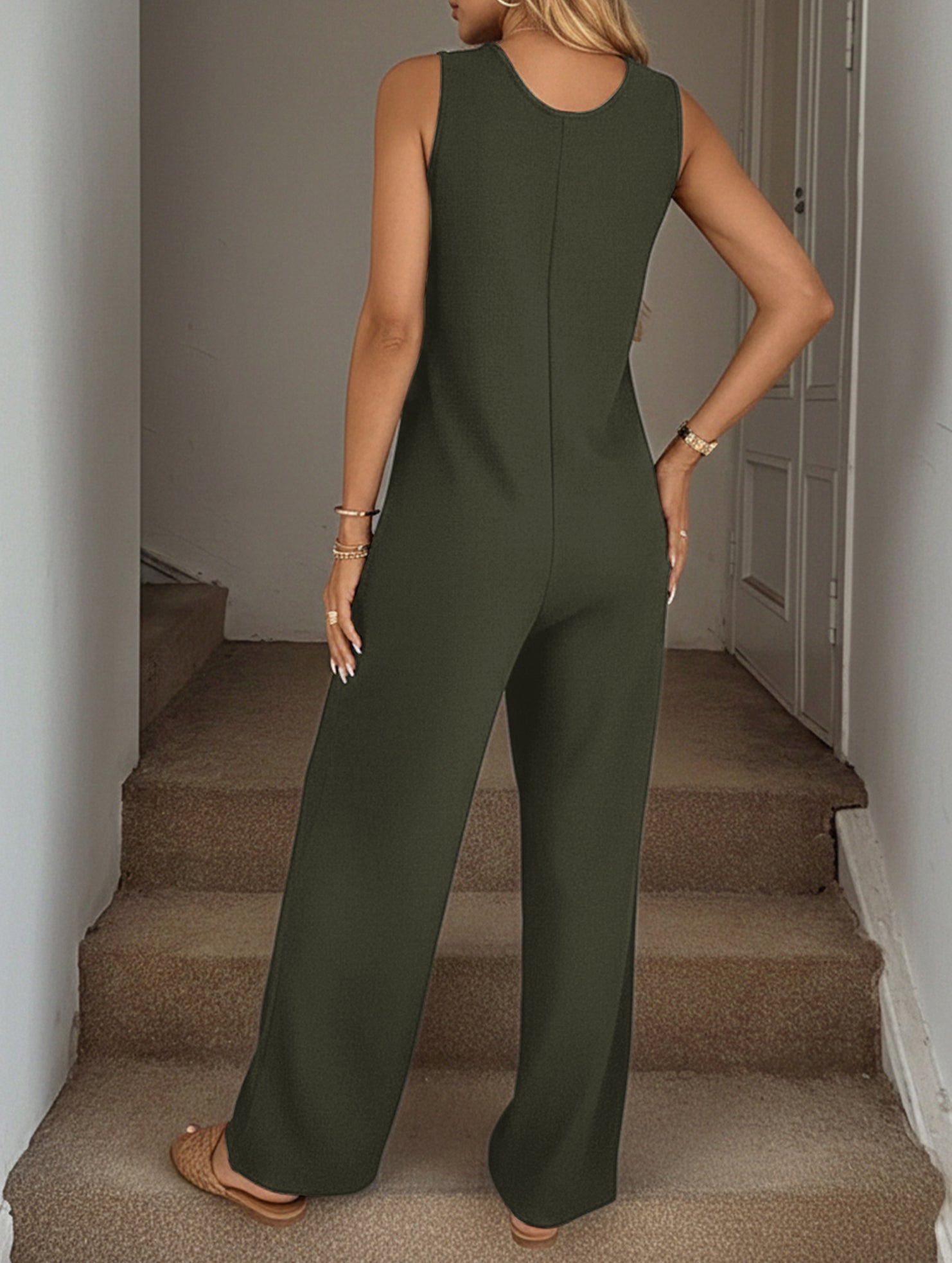 Solid Sleeveless Loose Jumpsuit