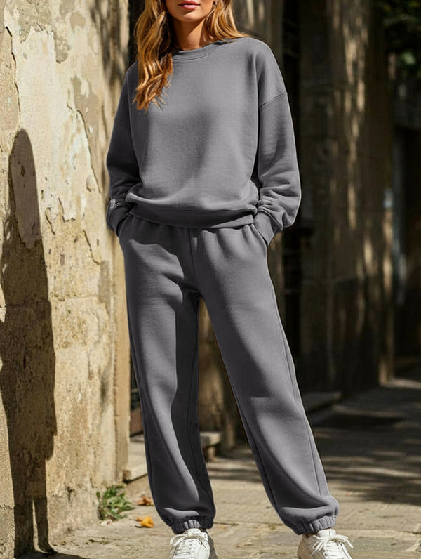 long-sleeved round-neck sweatshirt suit