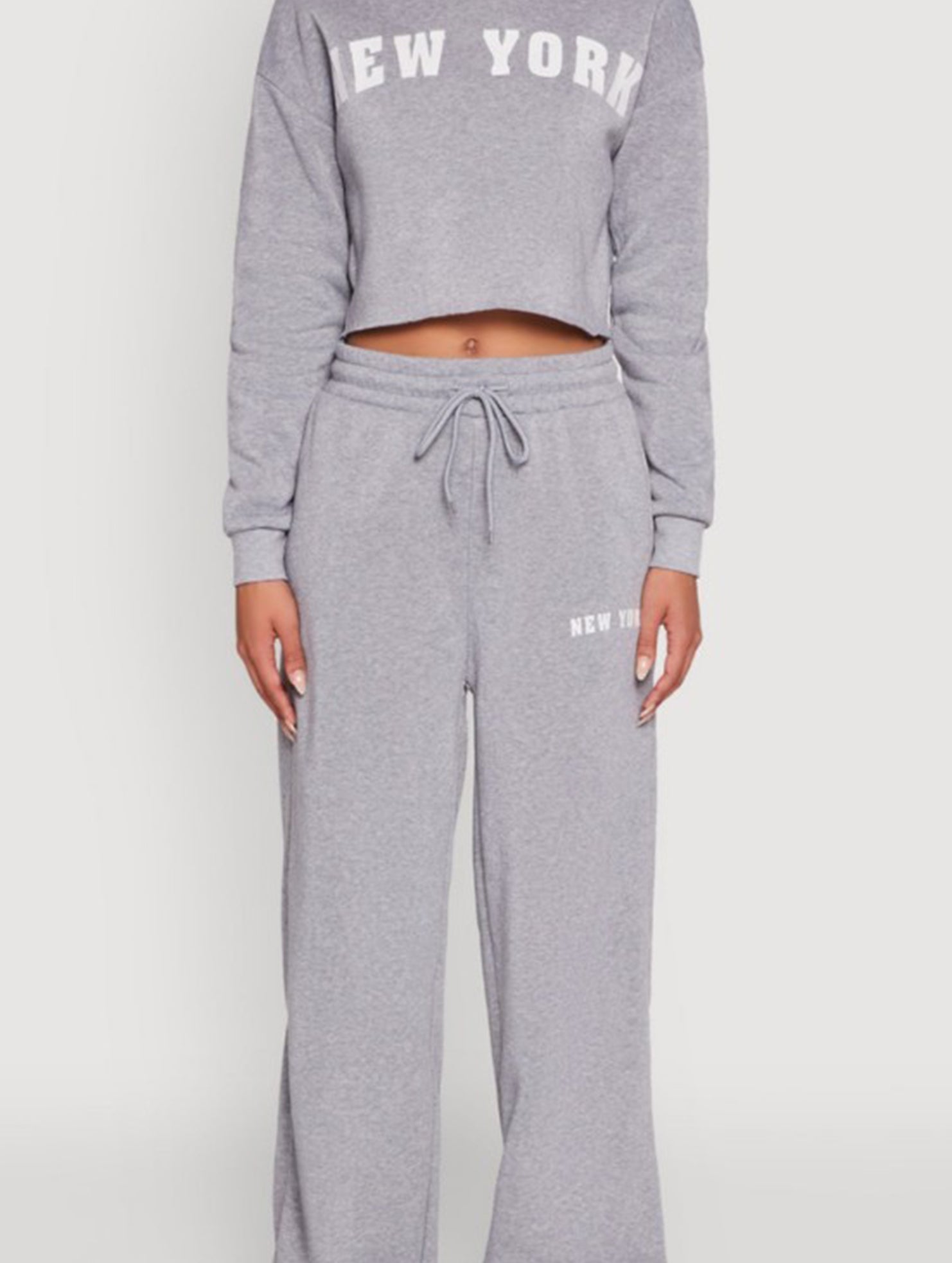Loose sweatshirt and casual pants set
