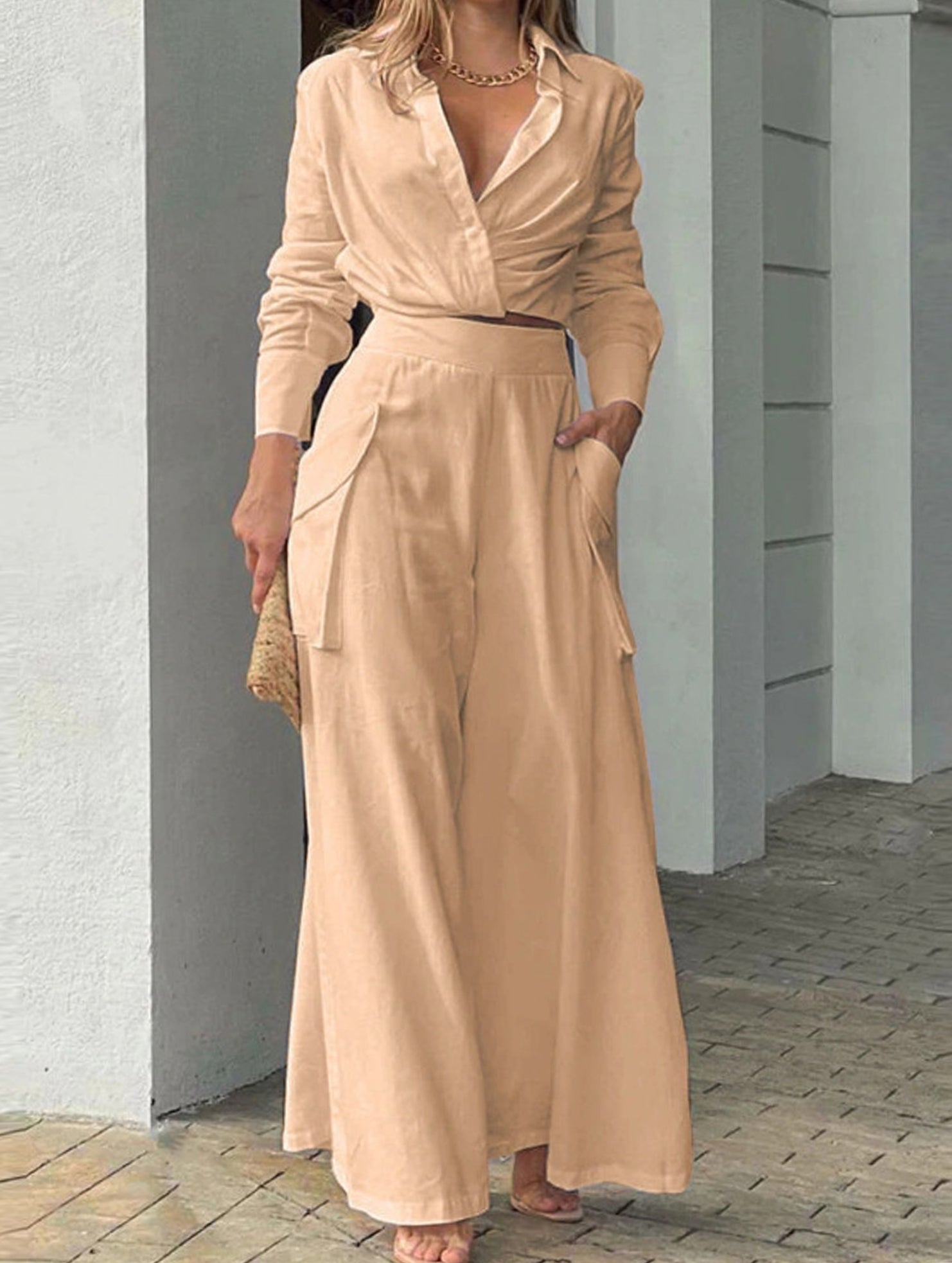 Fashionable two-piece shirt suit