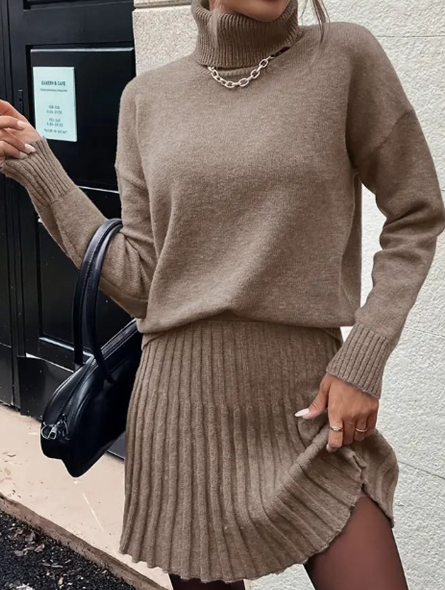 Casual turtleneck knitted long-sleeved short skirt set