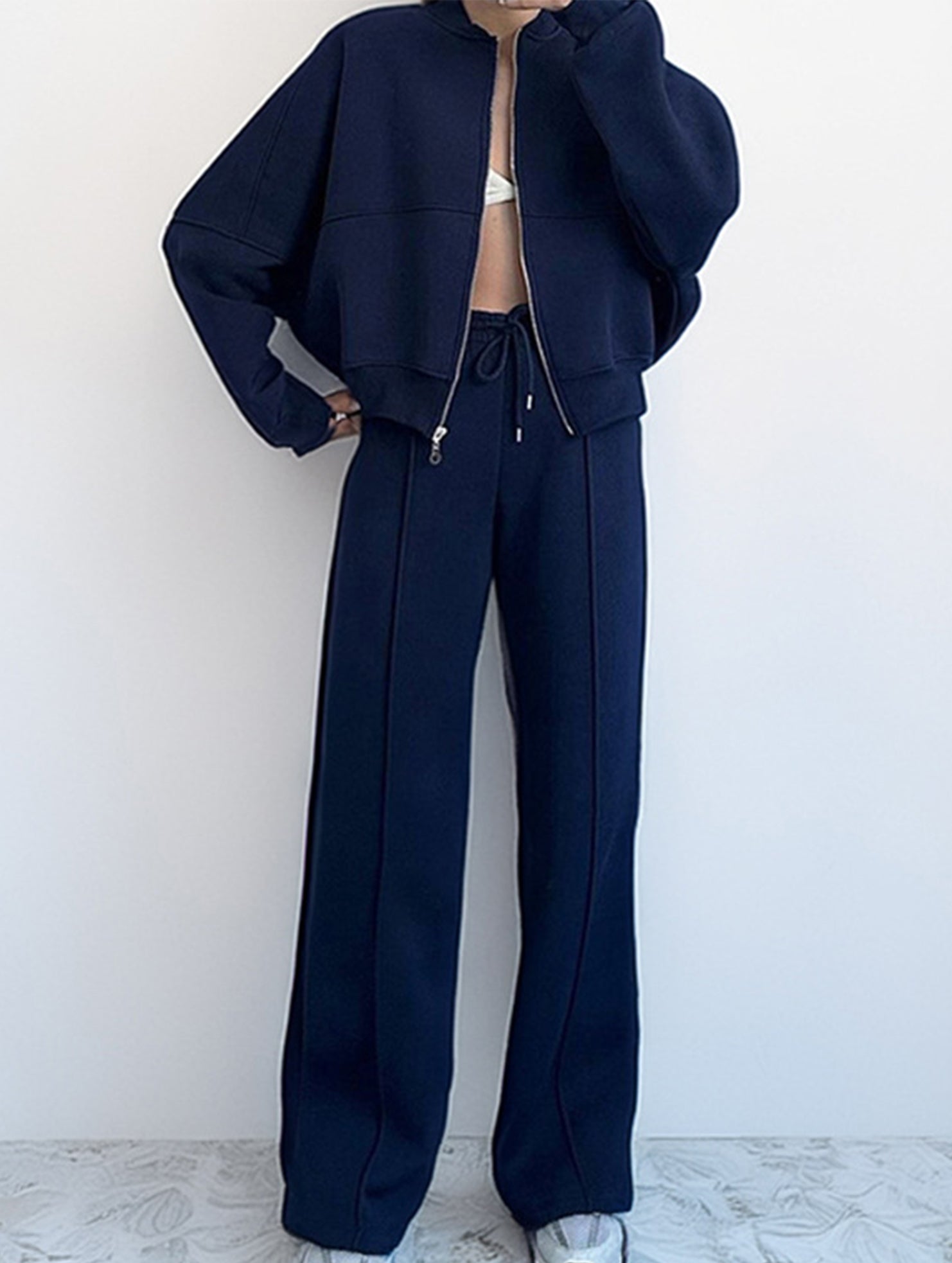 Women's drawstring sweatshirt and straight leg pants