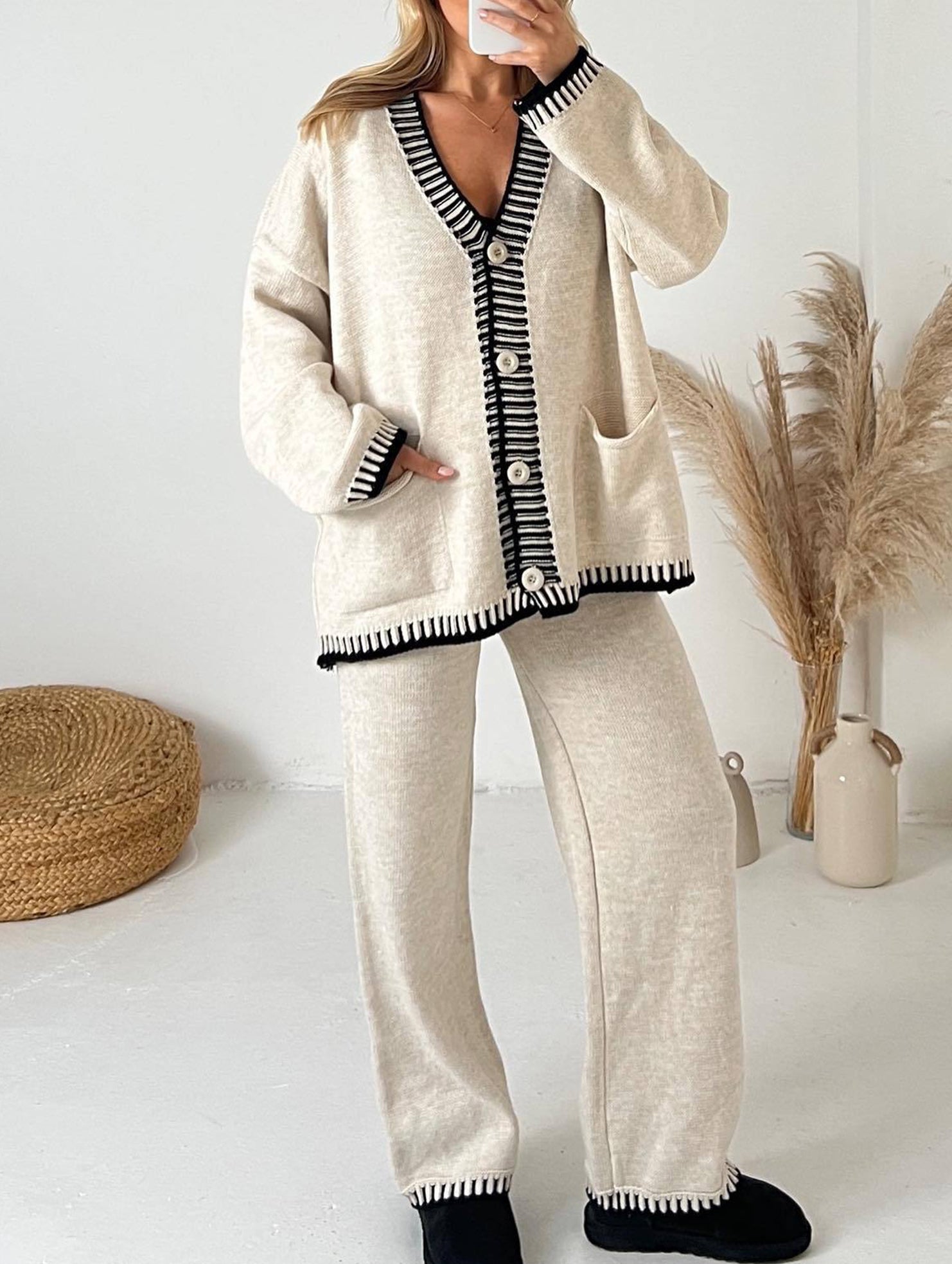 Fashionable and casual knitted suit for women_CWSS01446