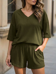 V-neck short-sleeved casual beach suit for women