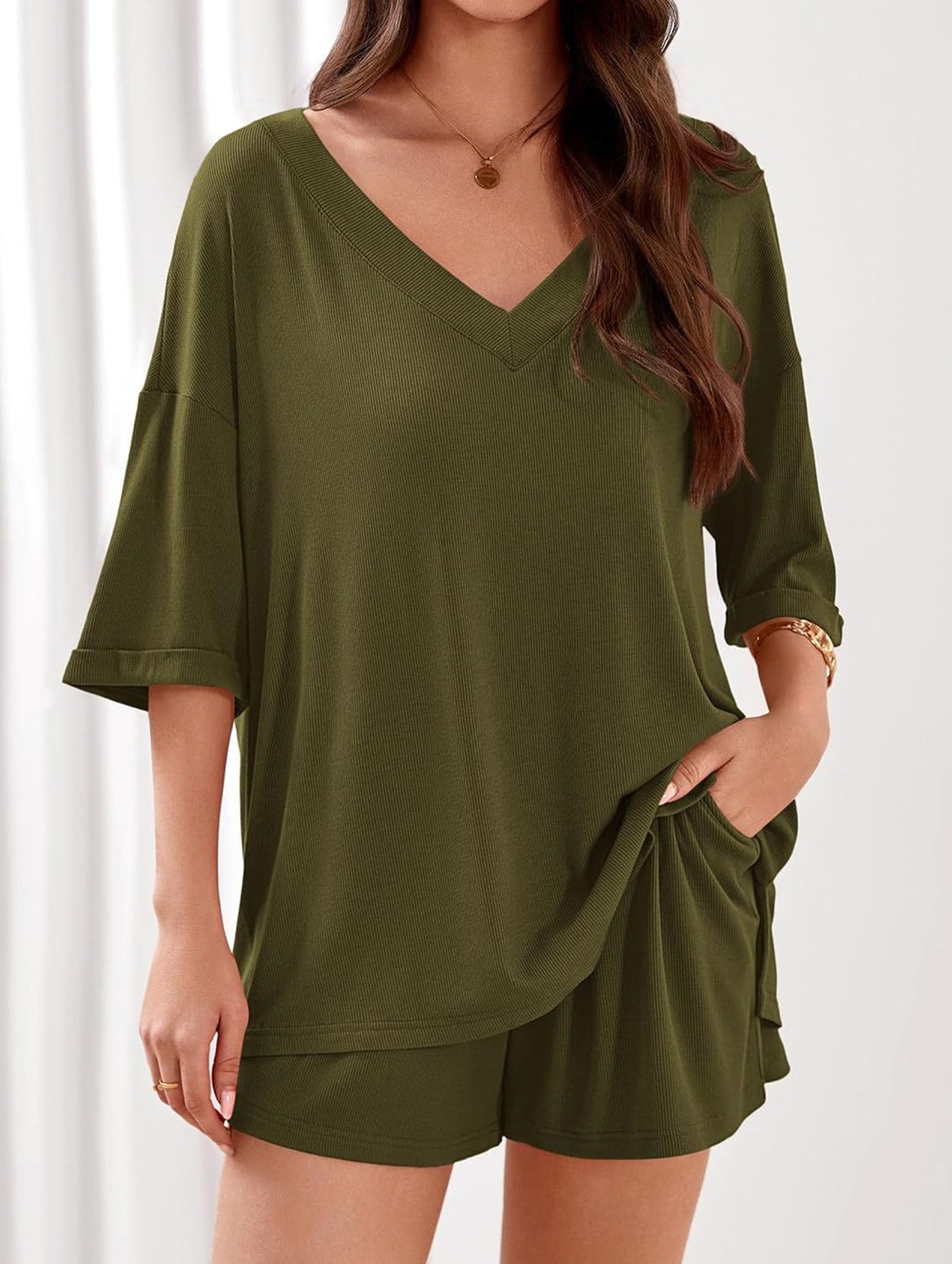 V-neck short-sleeved casual beach suit for women