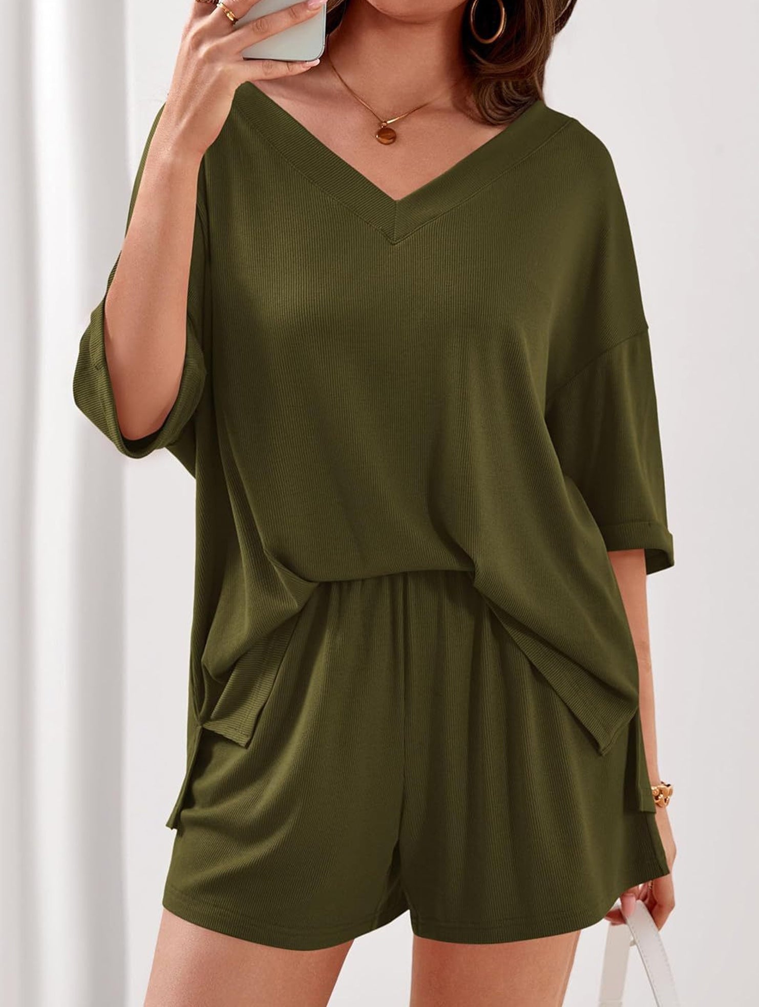 V-neck short-sleeved casual beach suit for women