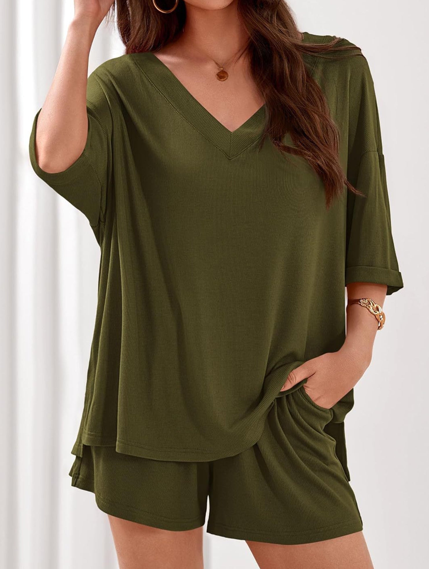 V-neck short-sleeved casual beach suit for women