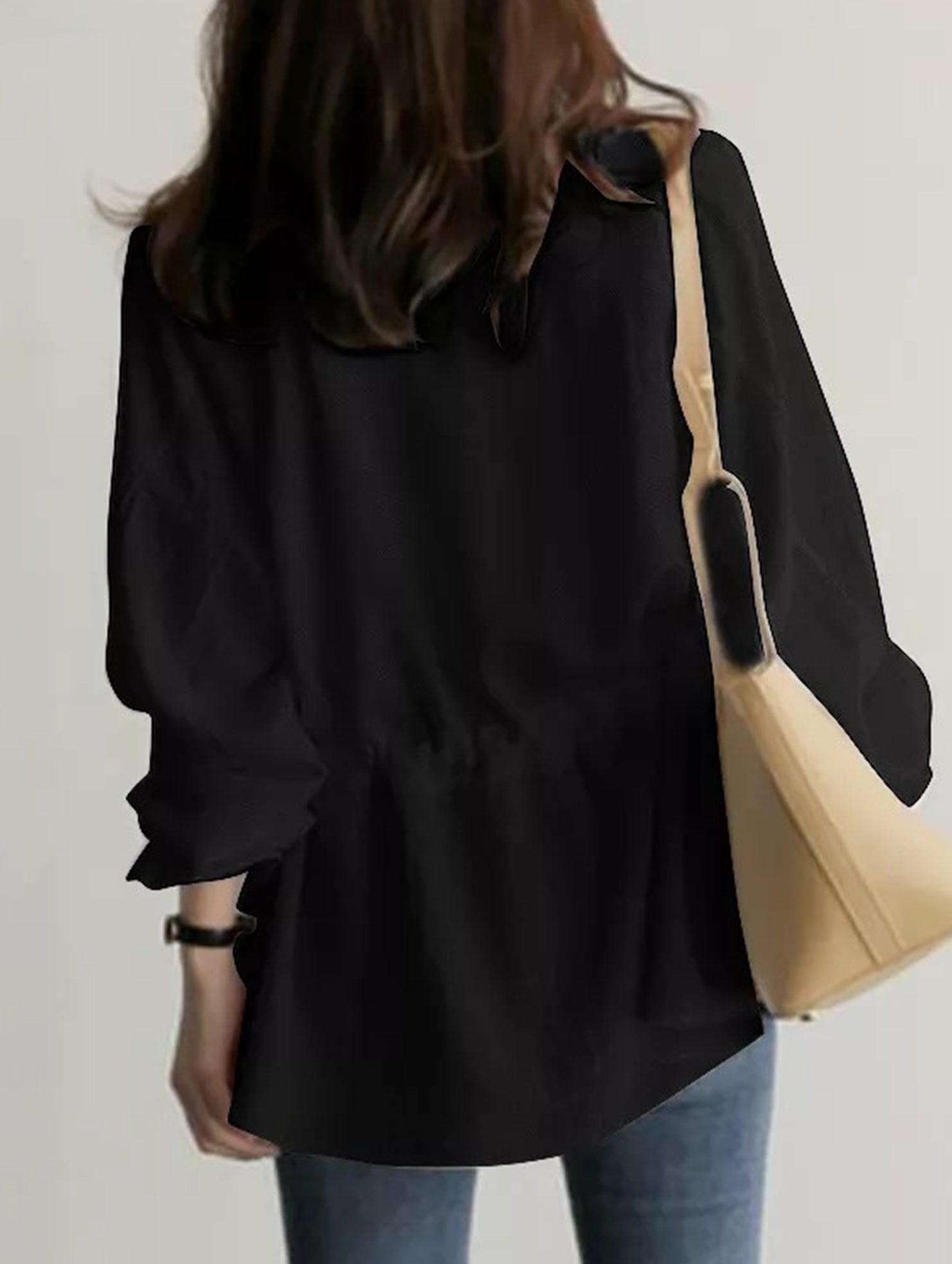Long-sleeved V-neck shirt with drawstring waist