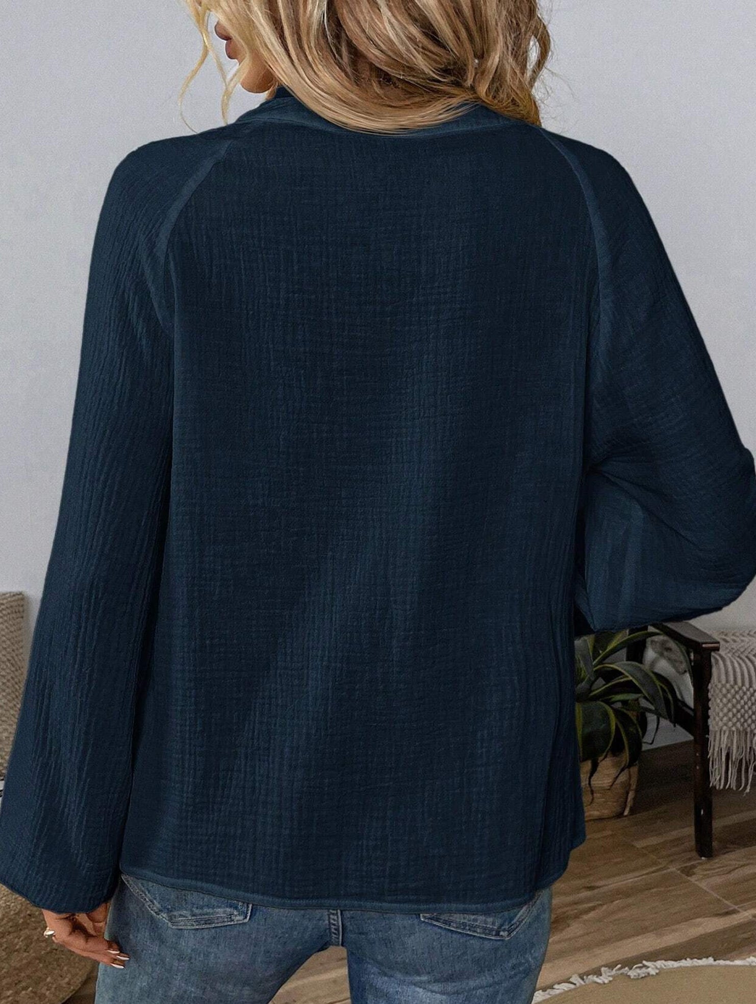 Fashionable design V-neck embroidered top