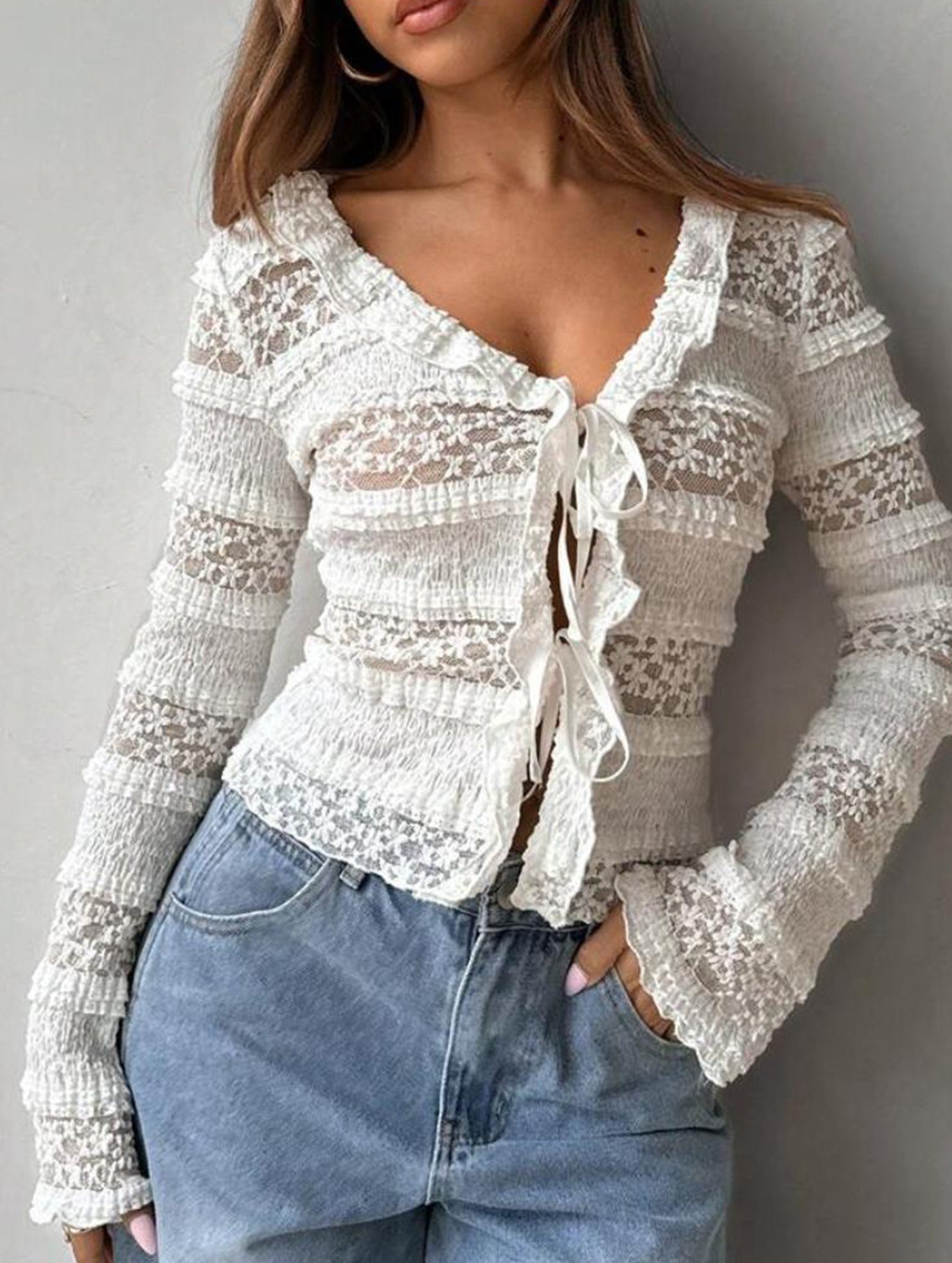 Solid color lace sweet lace long-sleeved shirt