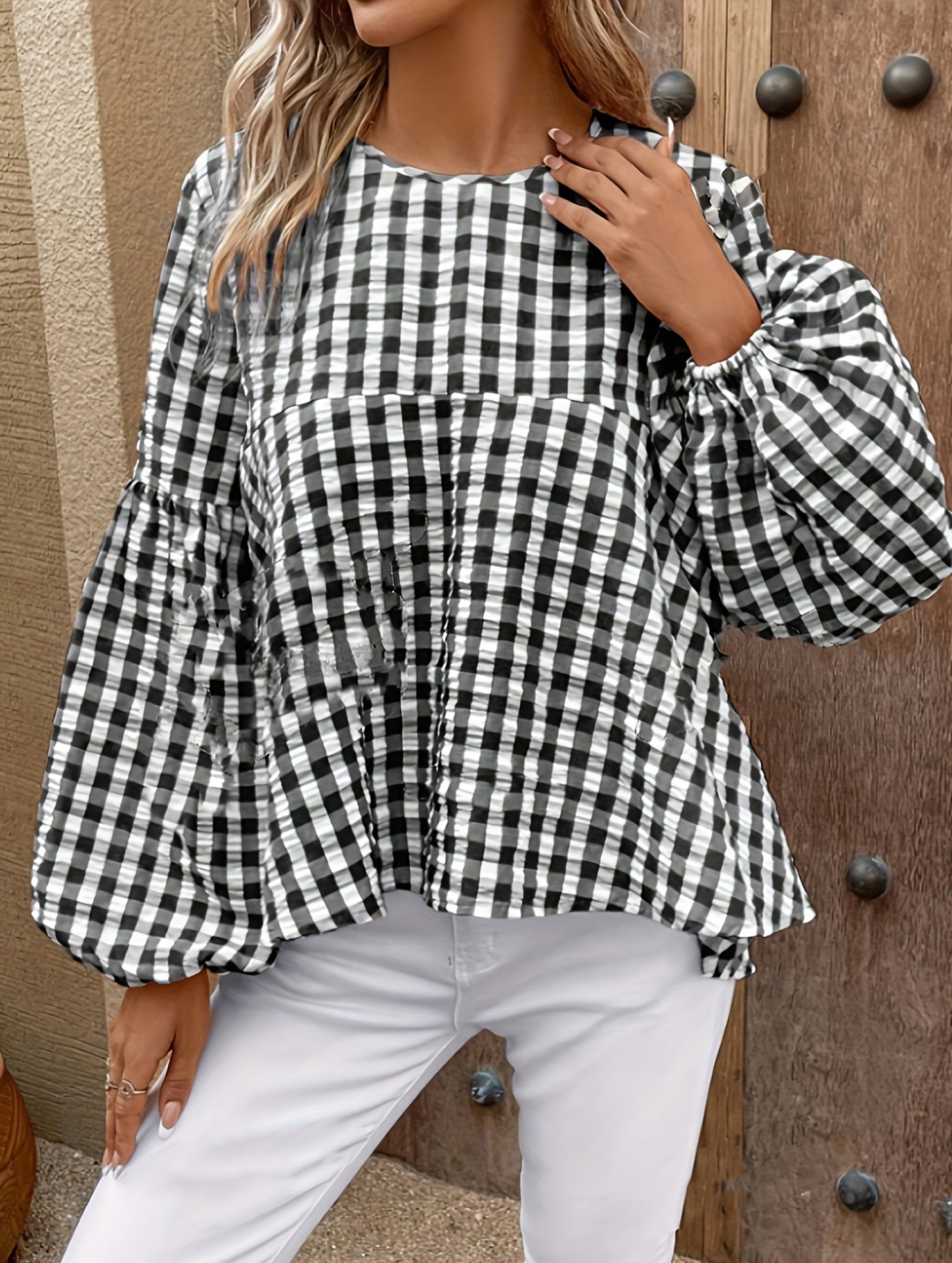 Loose round neck lantern sleeve plaid shirt