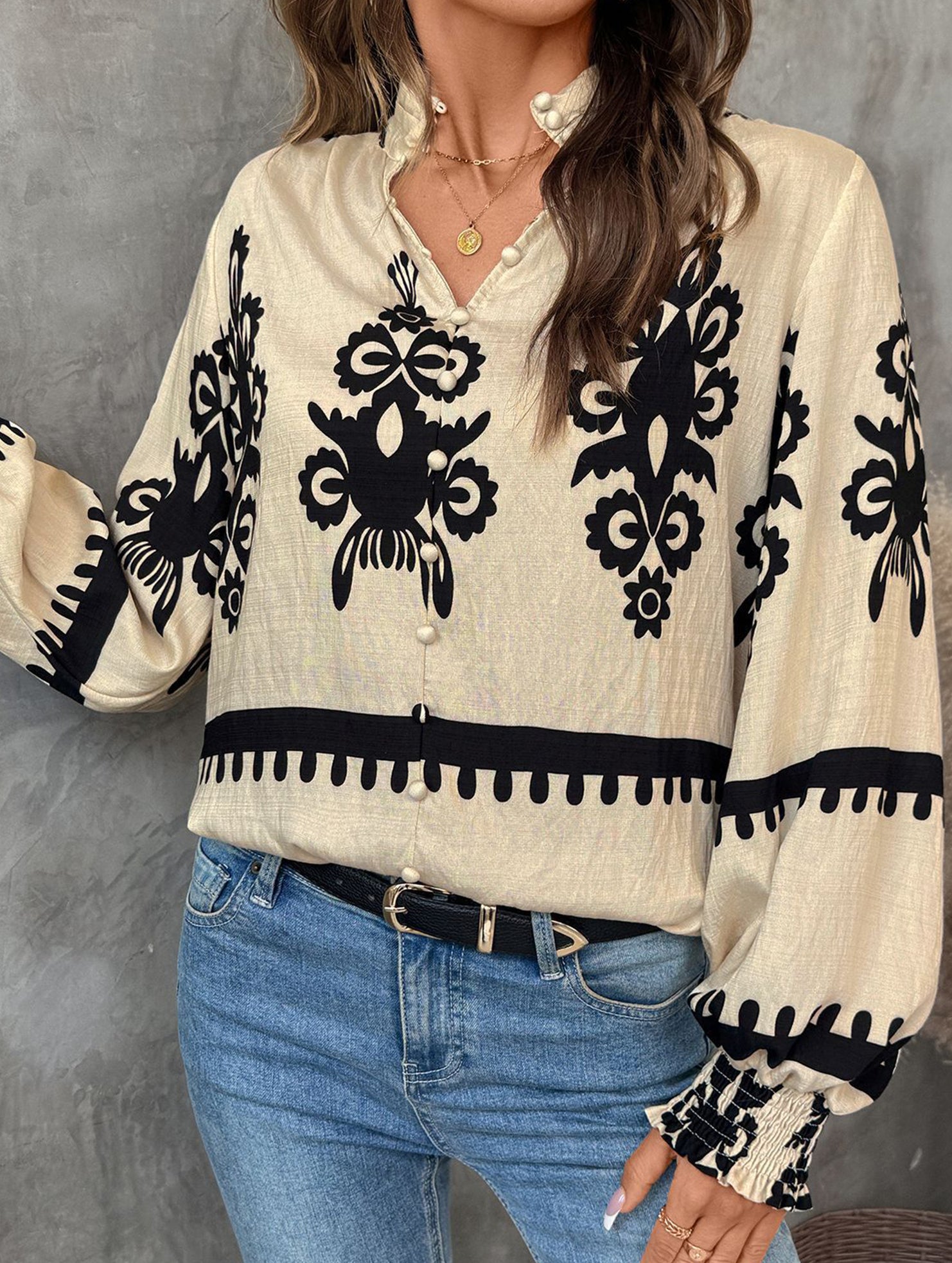 Open-collar vintage print long-sleeved shirt
