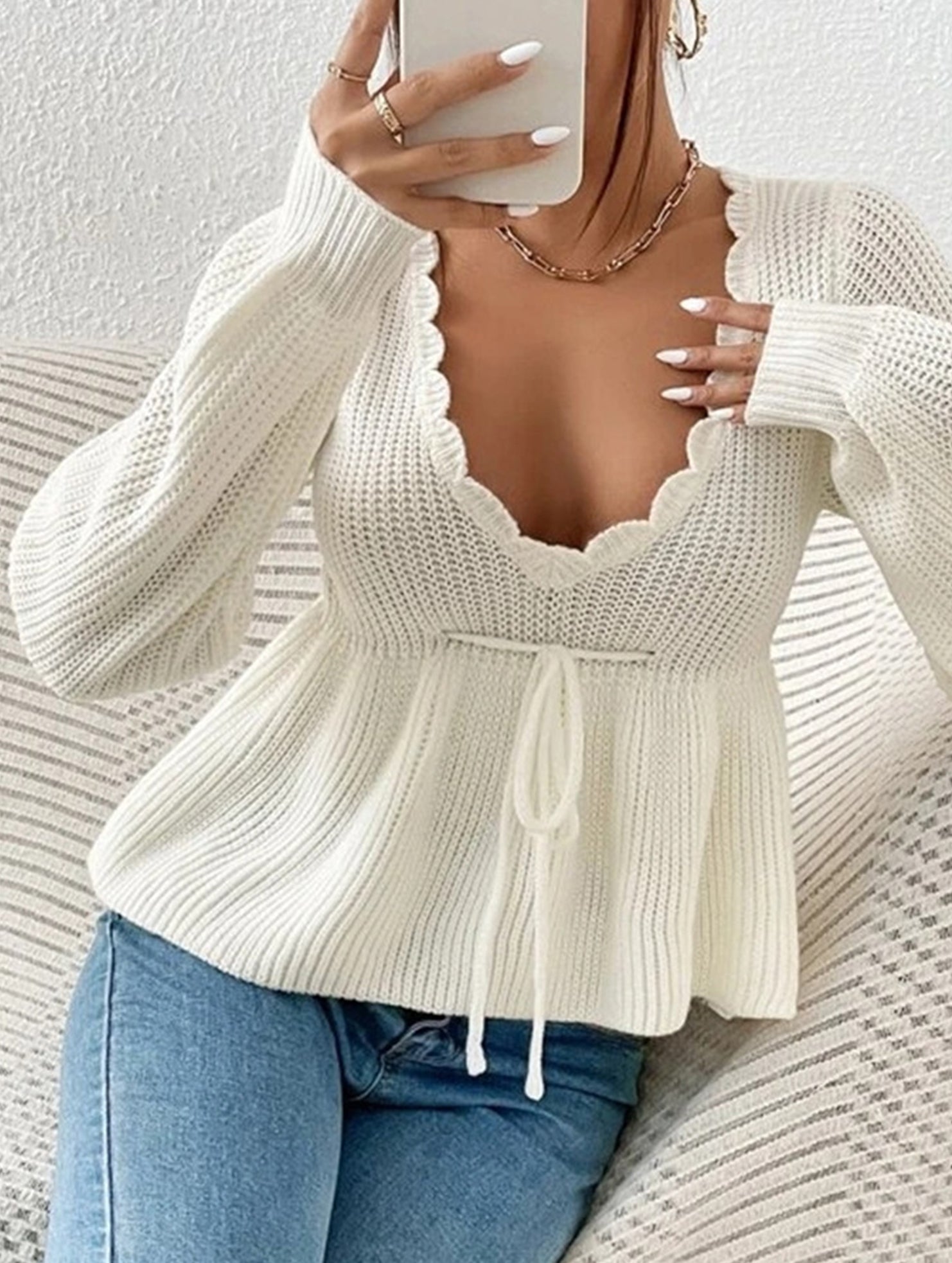 Loose V-neck drawstring knitted sweater