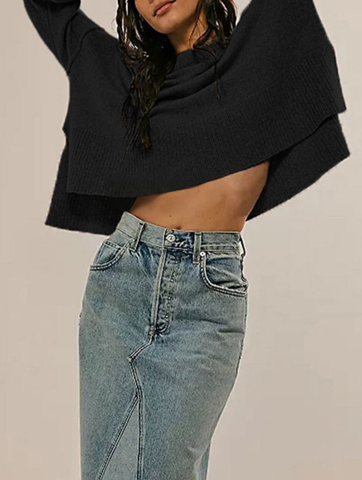 Round neck flared sleeve pullover sweater