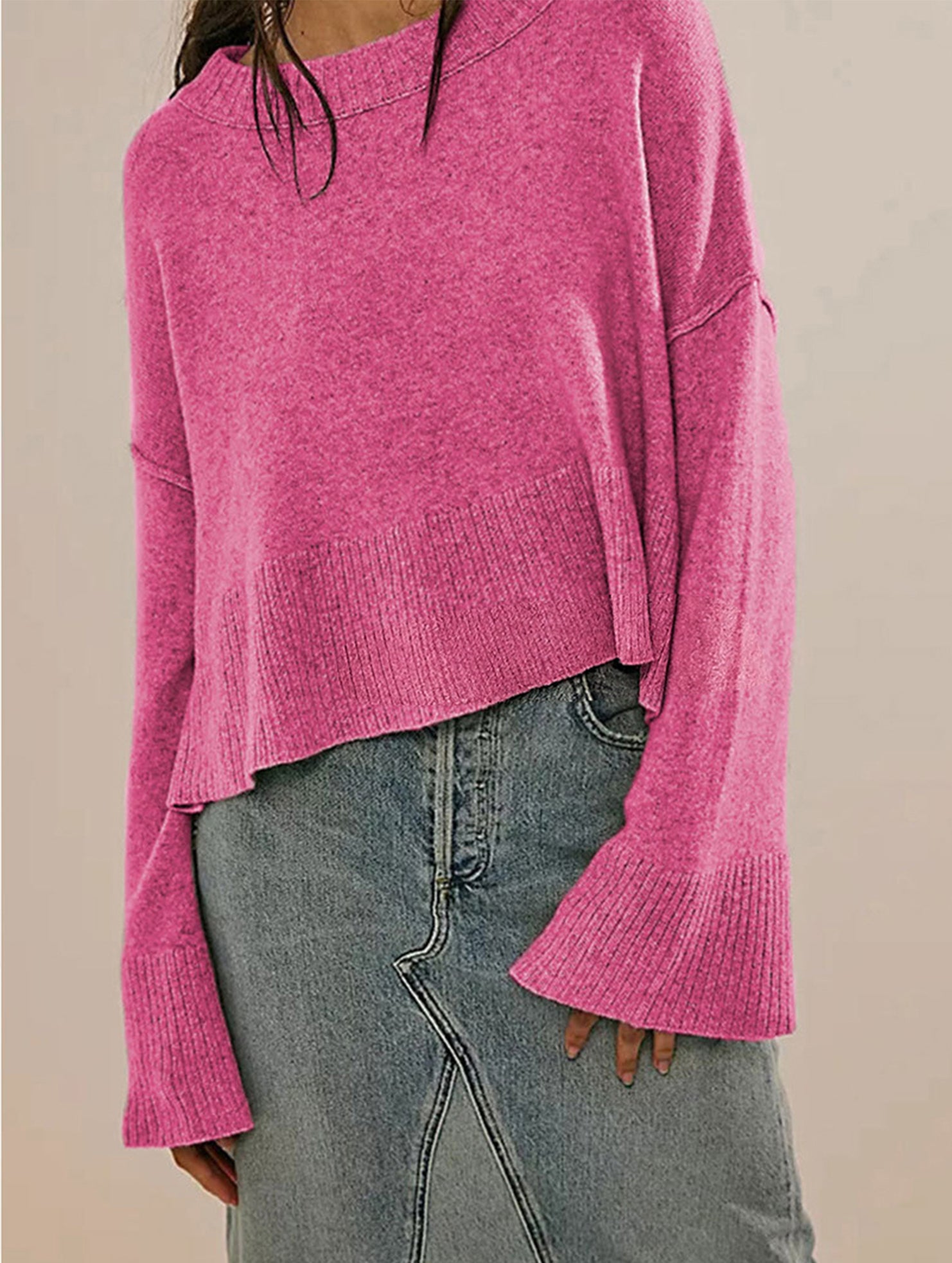 Round neck flared sleeve pullover sweater