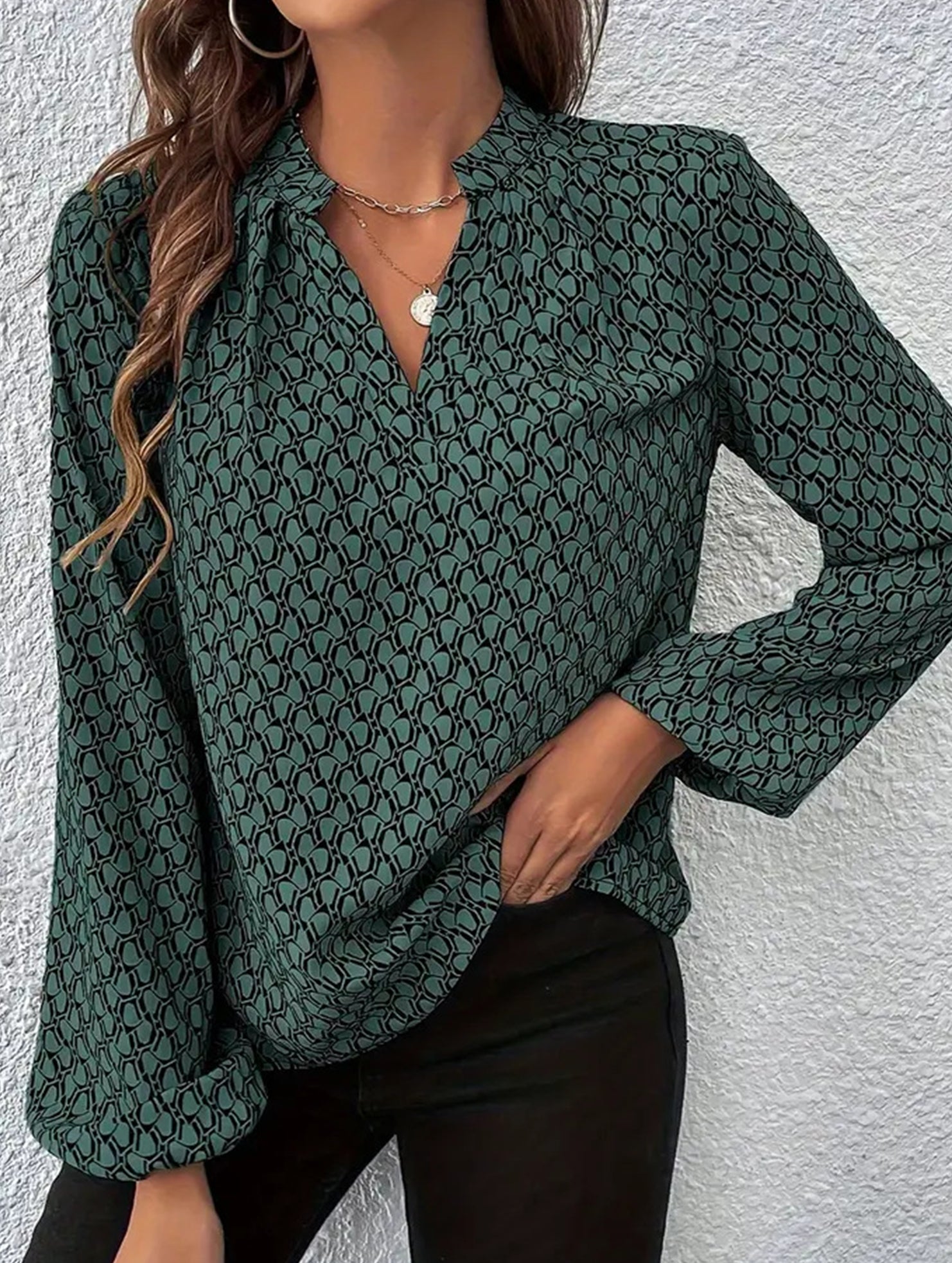 Women's pleated collar lantern sleeve shirt