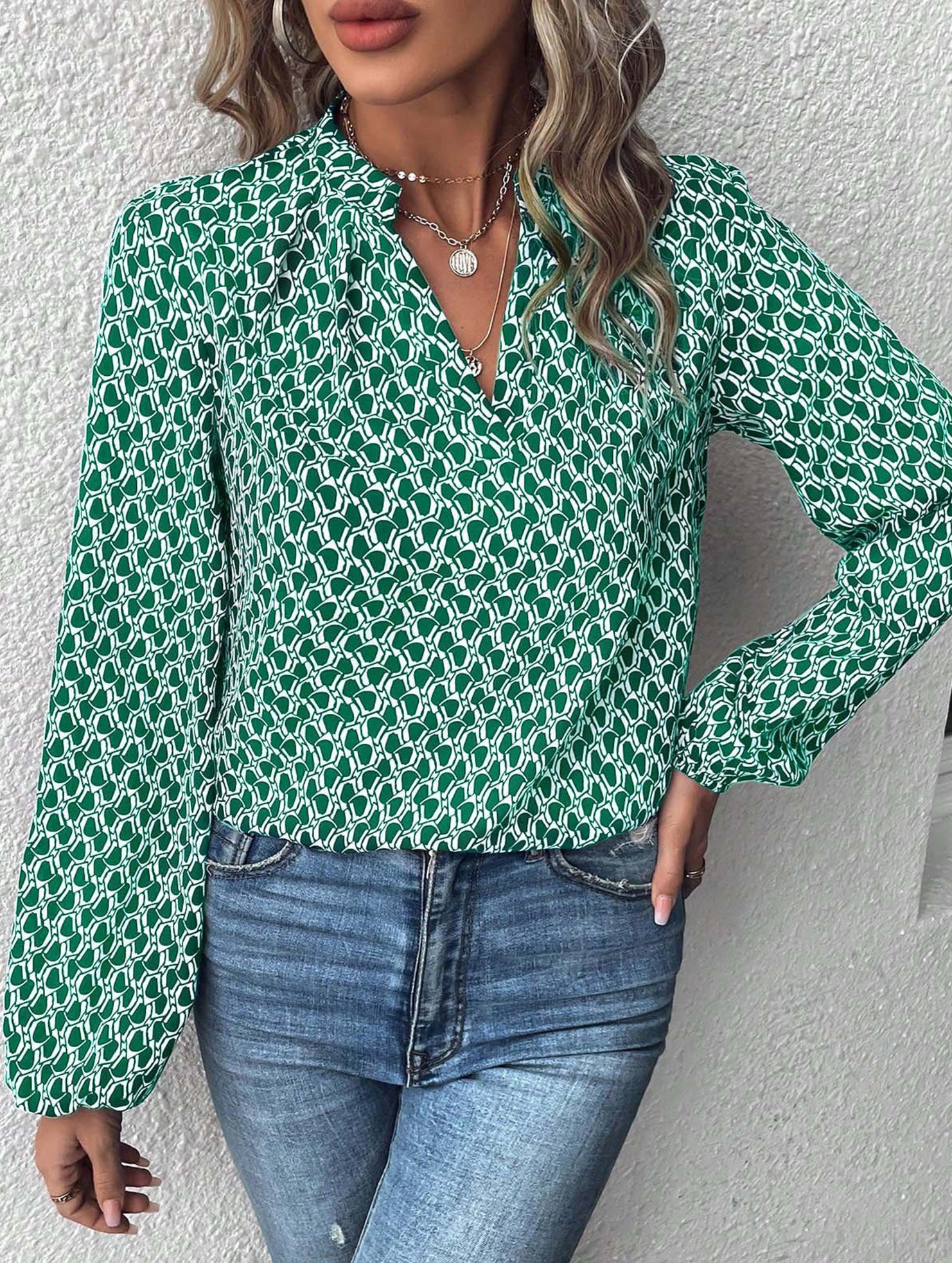 Women's pleated collar lantern sleeve shirt