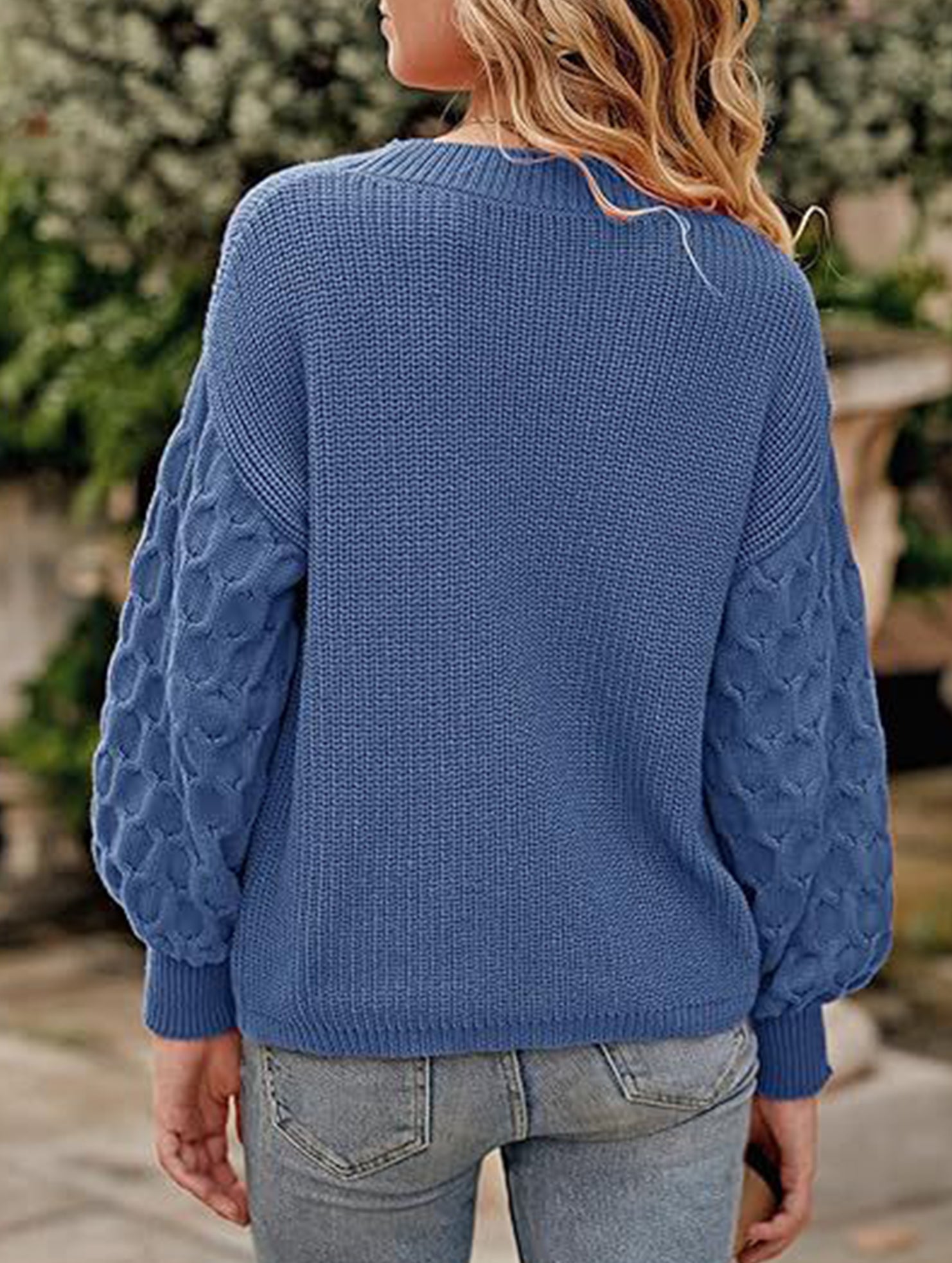 Casual and versatile puff sleeve sweater
