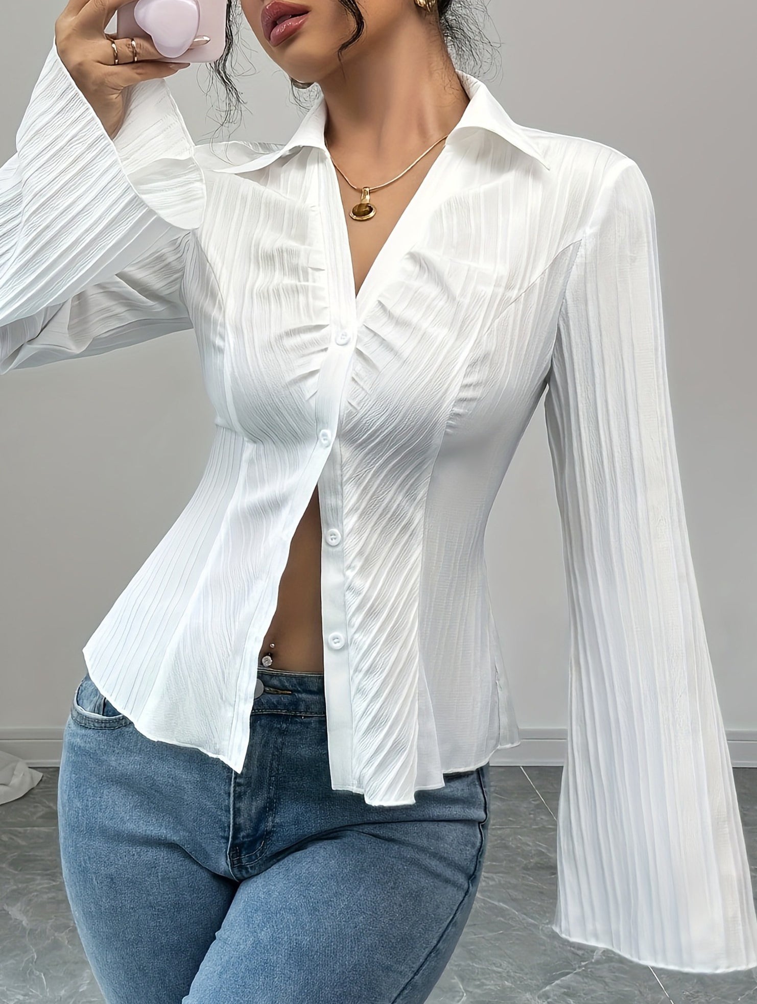 V-neck single-breasted solid color striped shirt