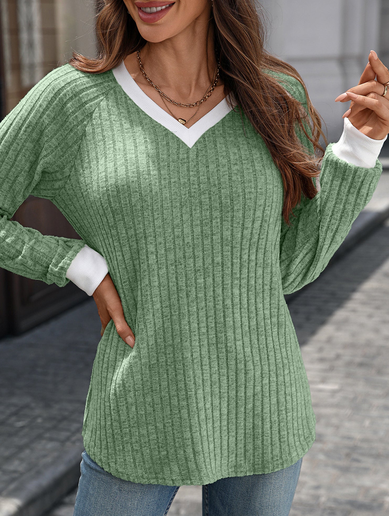 Contrast color V-neck loose long-sleeved T-shirt top