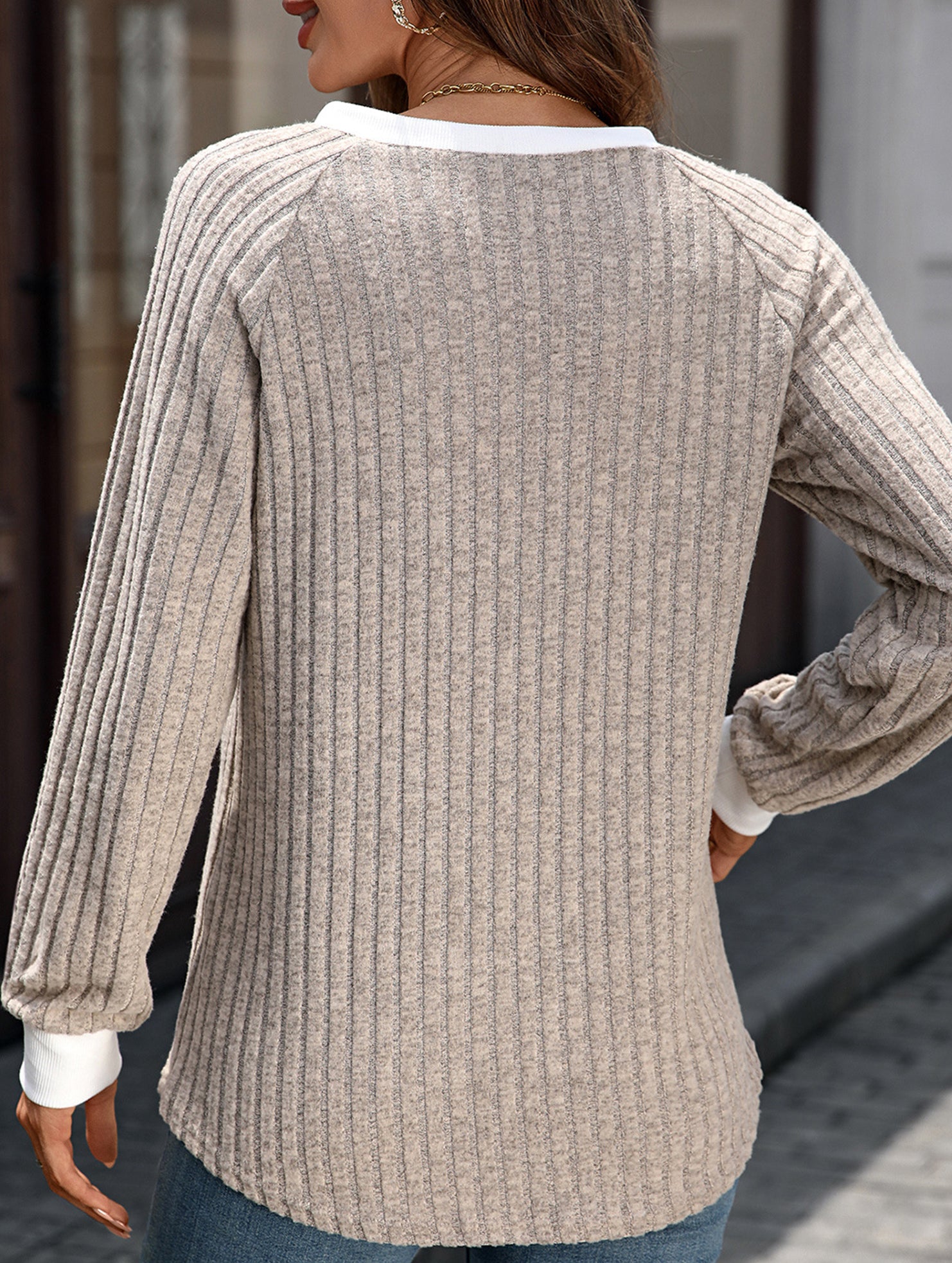 Contrast color V-neck loose long-sleeved T-shirt top