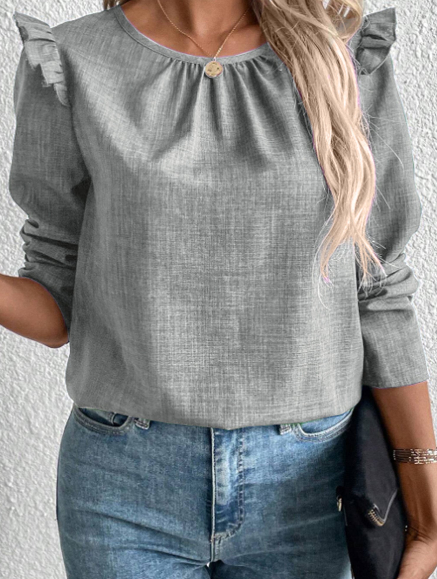 Single-breasted fashionable T-shirt with back buttons