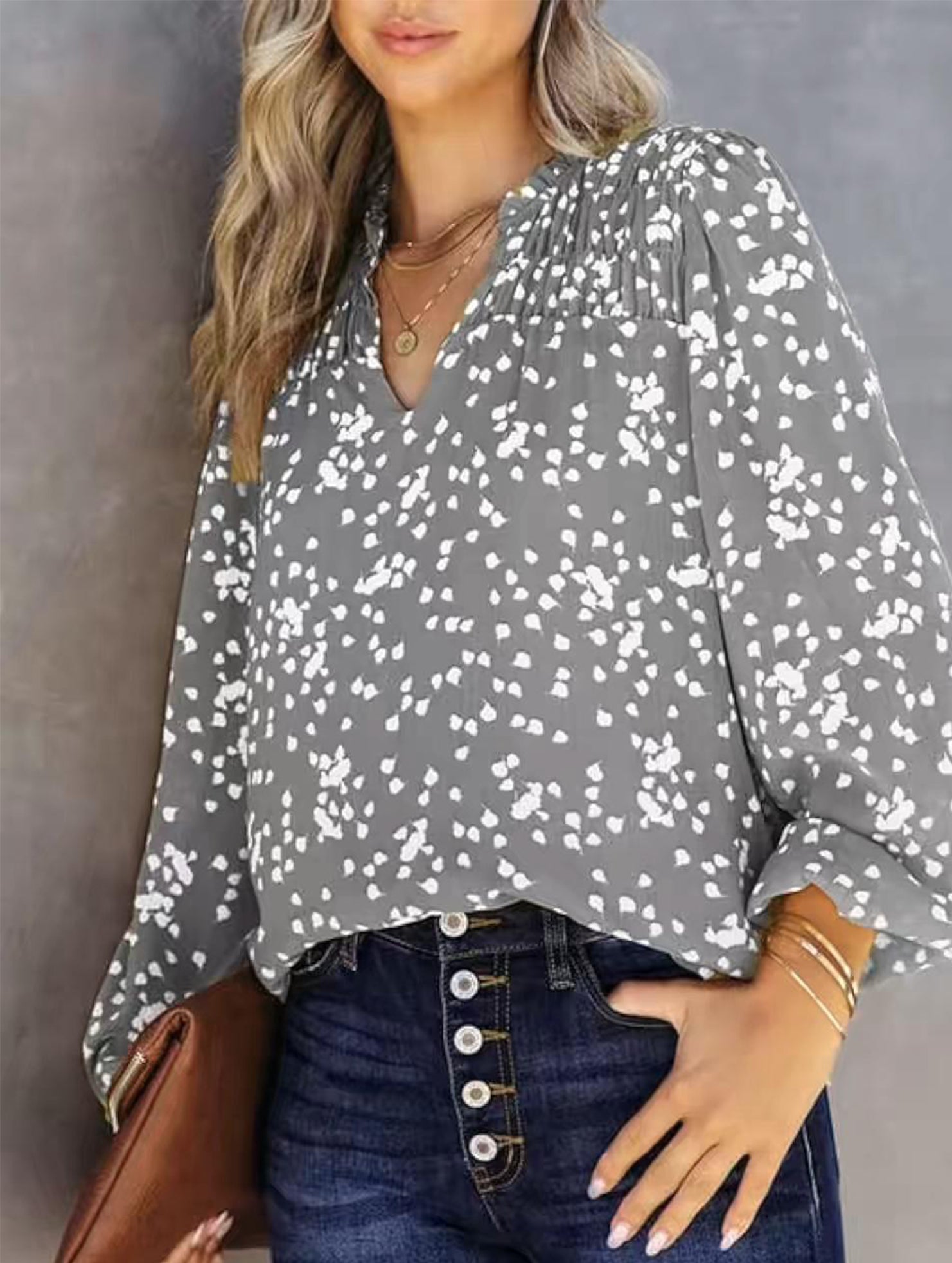 V-neck long-sleeved polka dot print pleated shirt