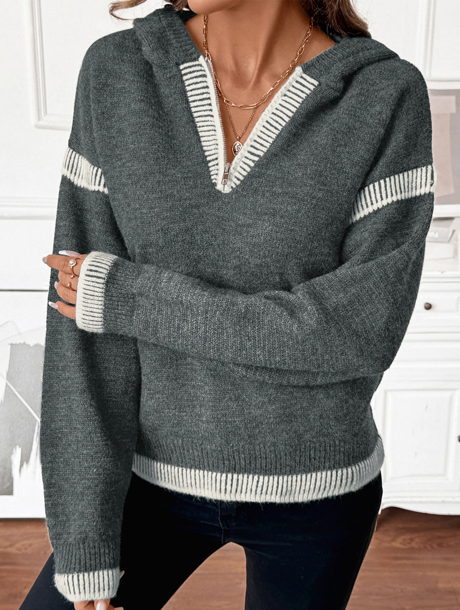 Loose V-neck hooded sweater