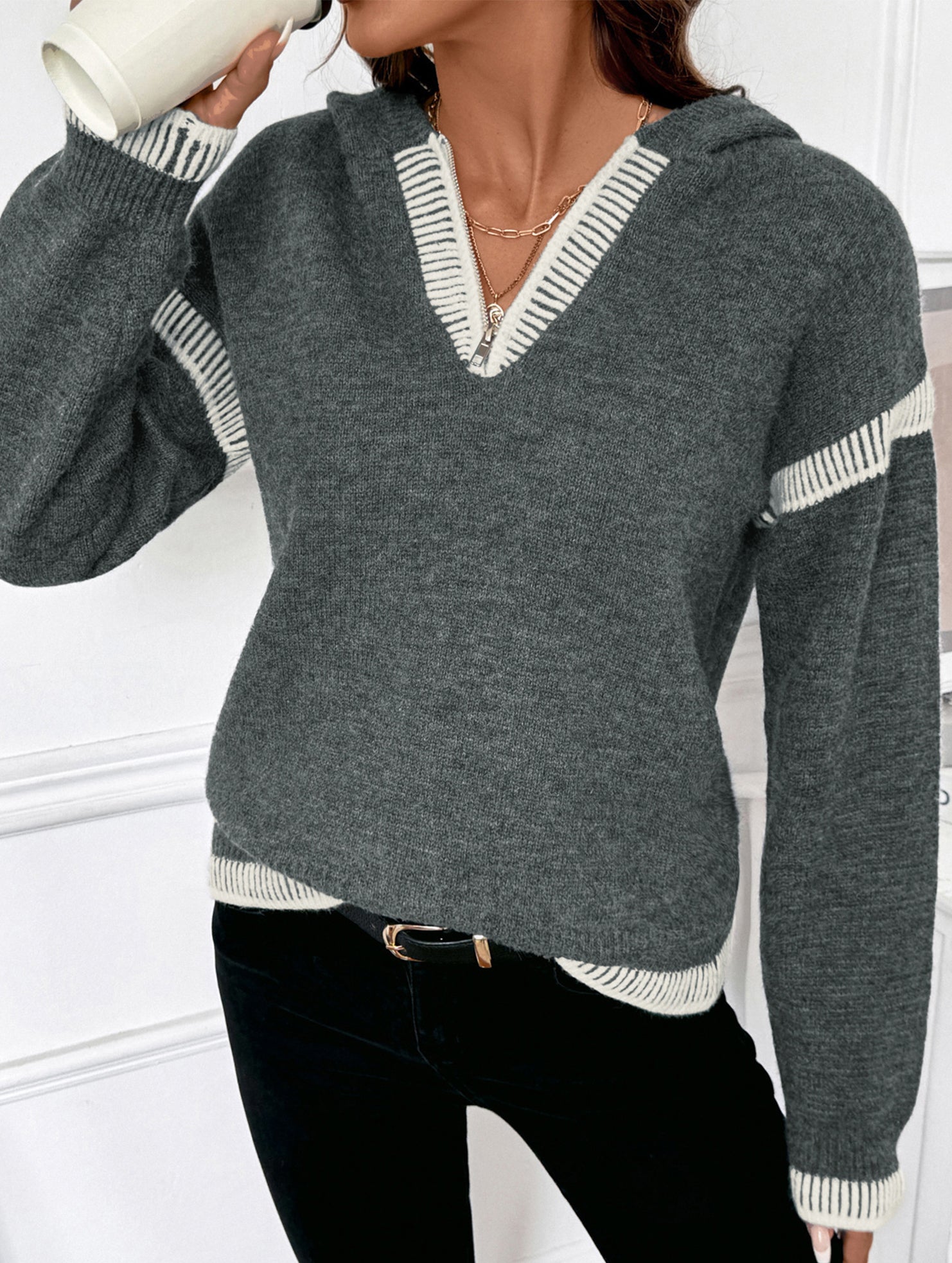 Loose V-neck hooded sweater