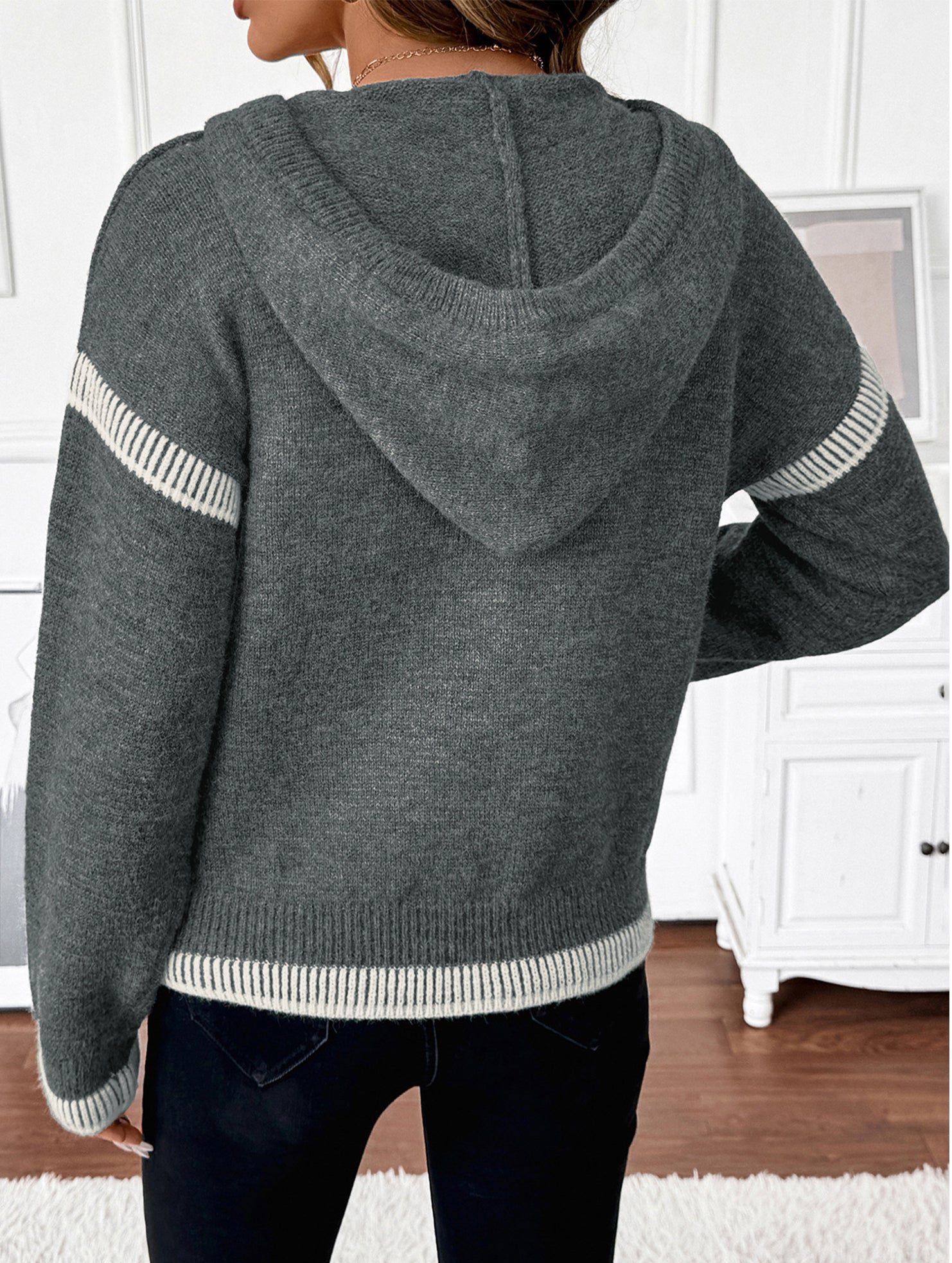 Loose V-neck hooded sweater