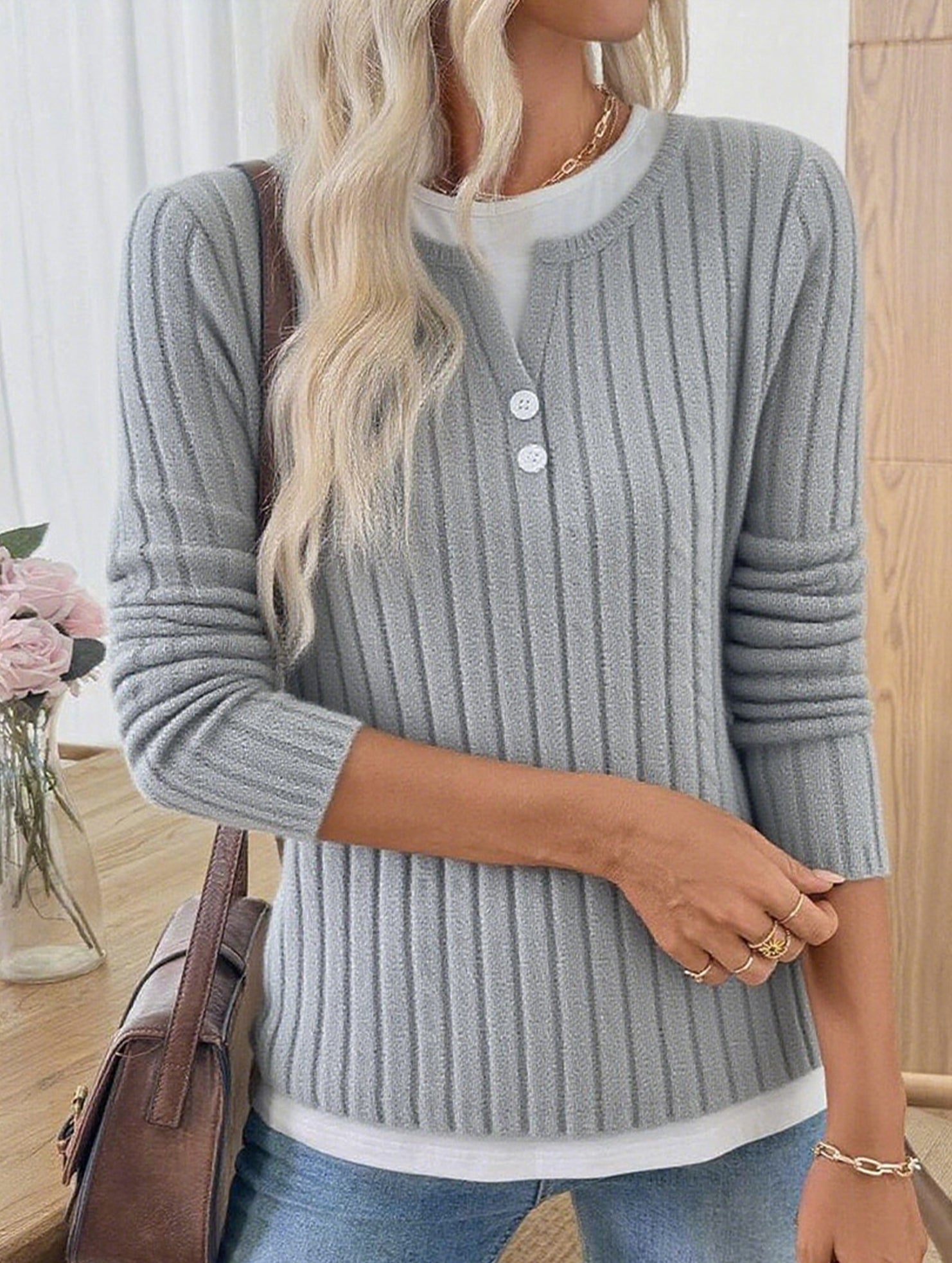 Casual round neck button long sleeve T-shirt