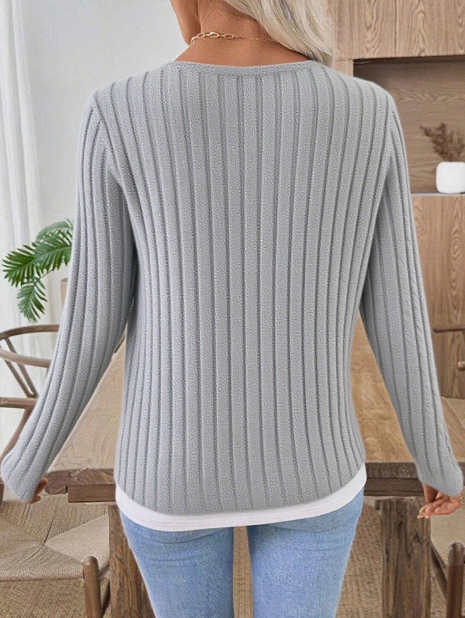 Casual round neck button long sleeve T-shirt
