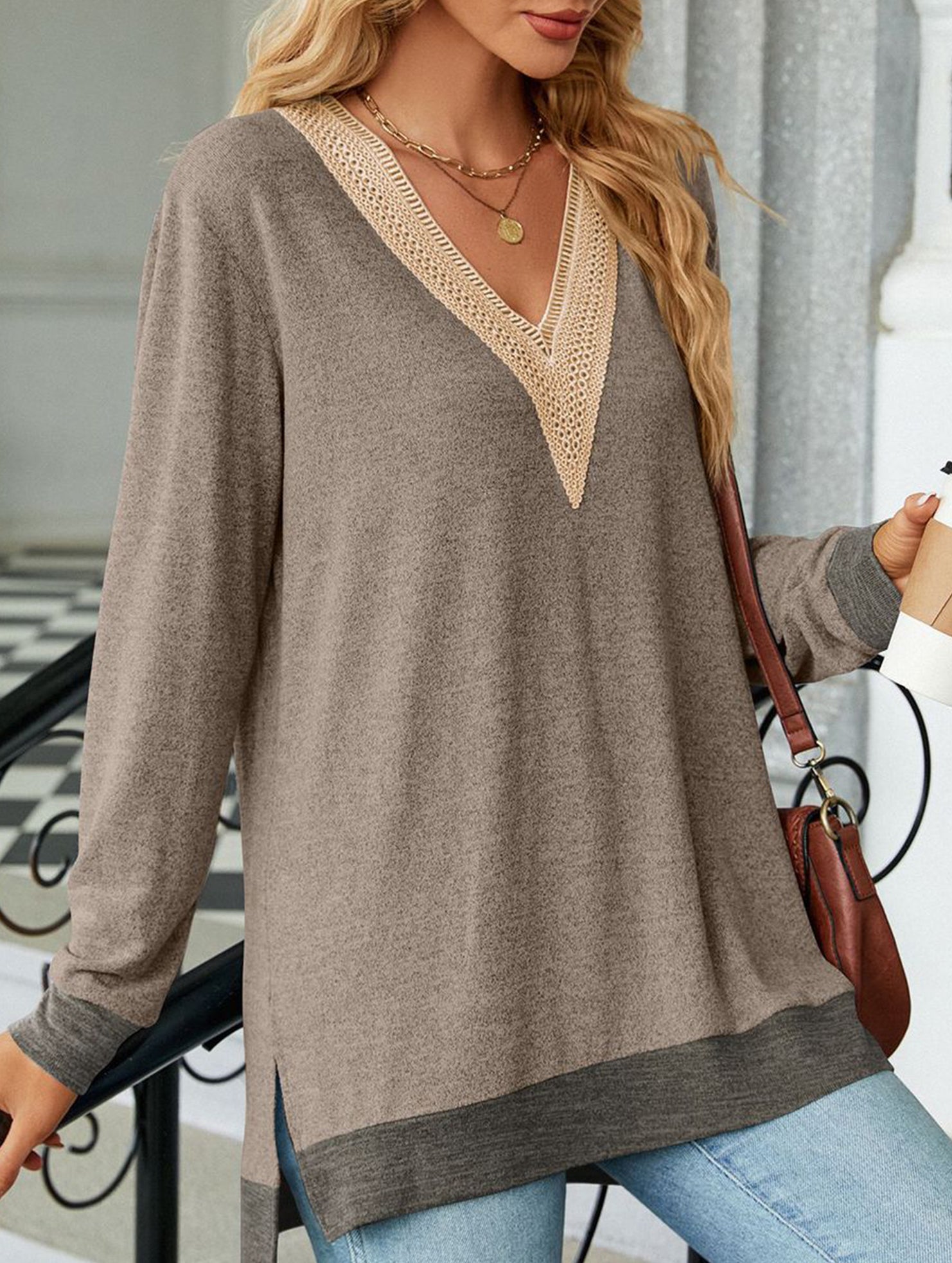 Lace V-neck slit loose long-sleeved T-shirt