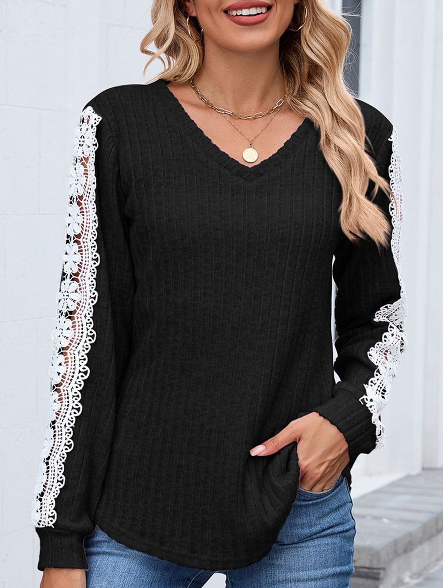 V-neck loose long-sleeved lace top