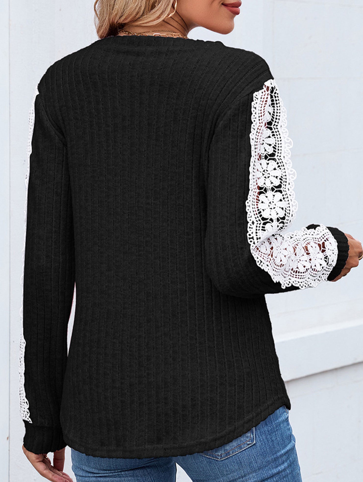 V-neck loose long-sleeved lace top