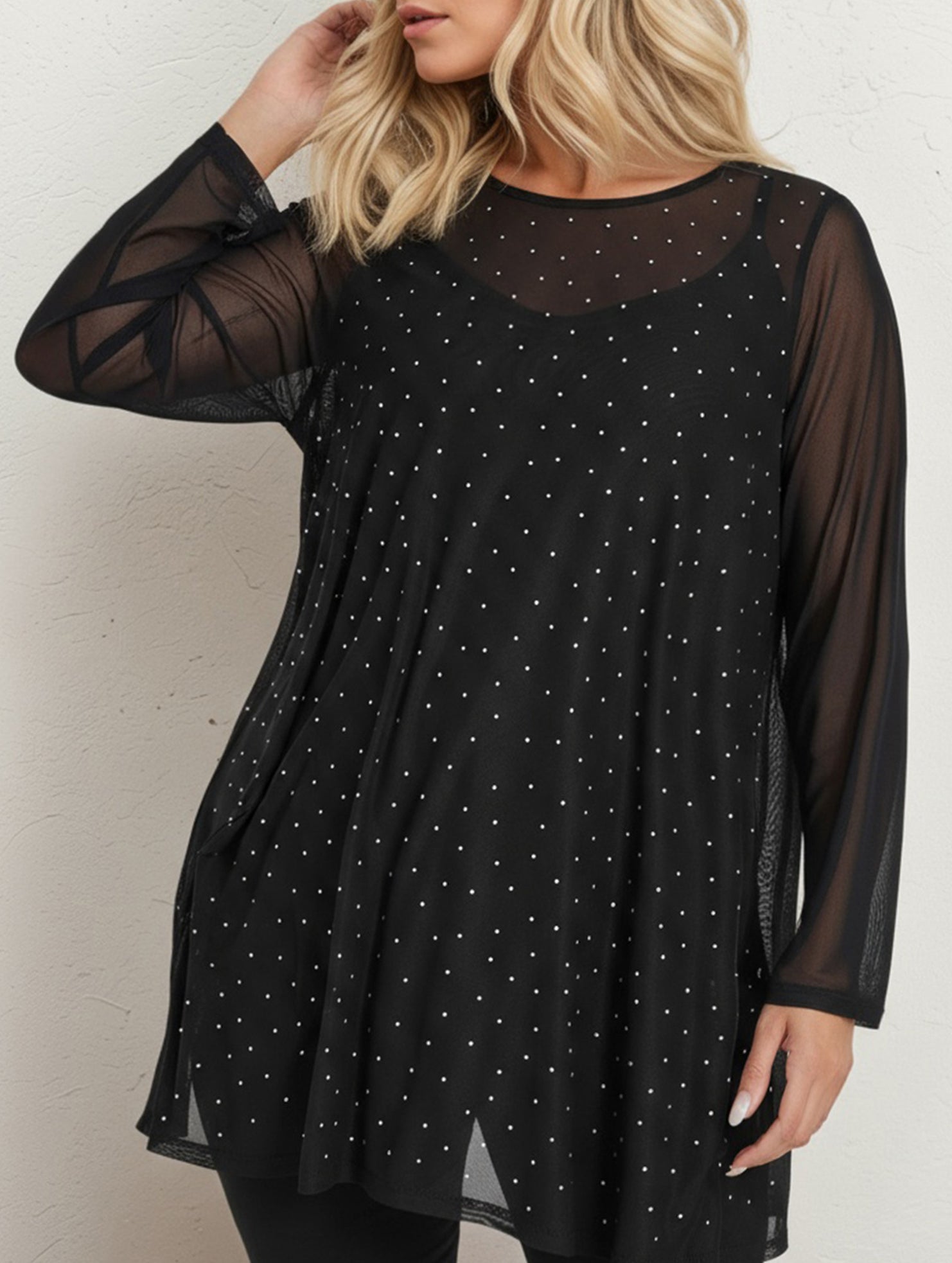 Two-piece suspender lining with small polka dot print