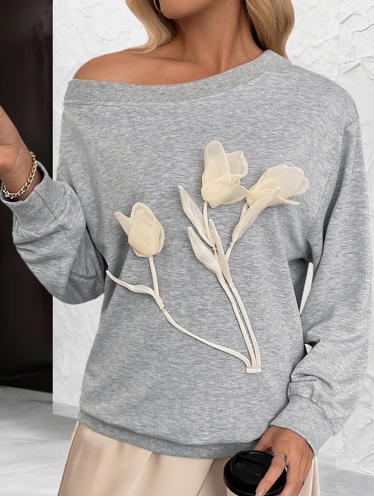 Versatile off-shoulder gray long-sleeved sweatshirt