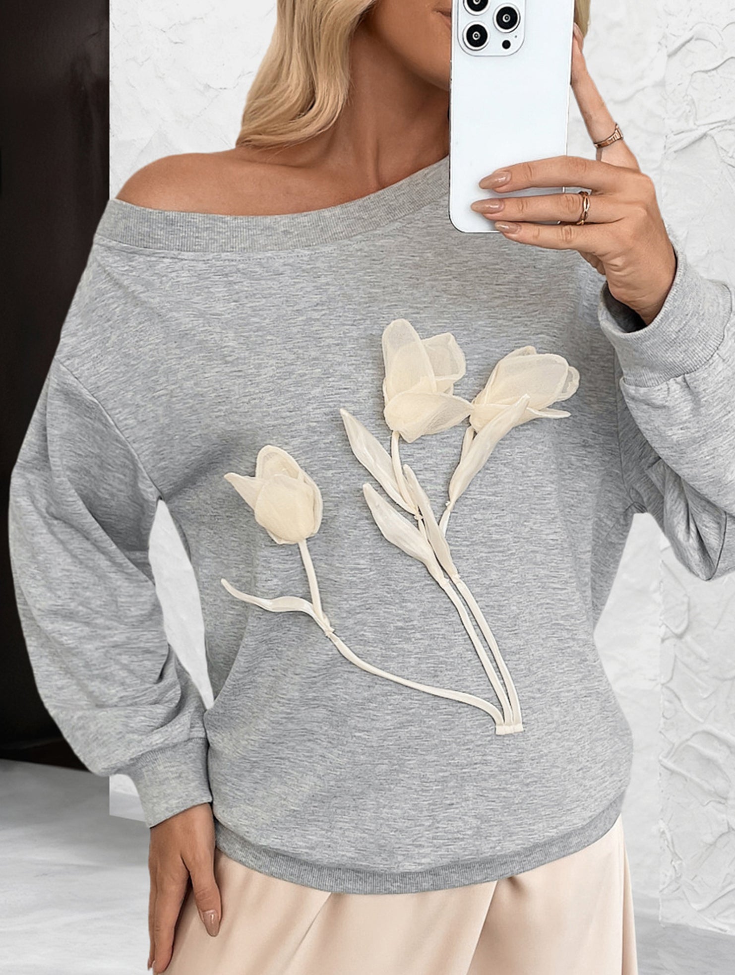 Versatile off-shoulder gray long-sleeved sweatshirt