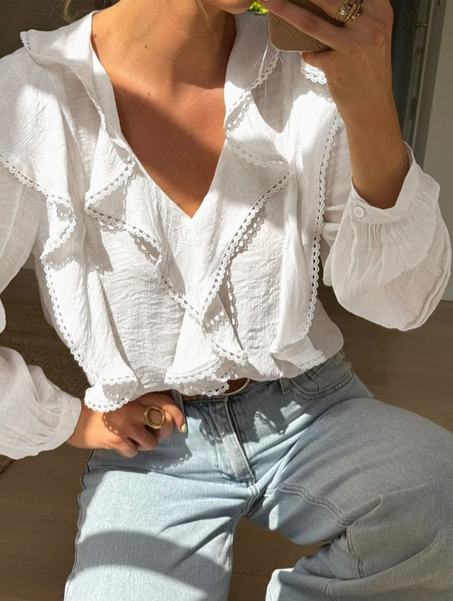 Pastoral style lace ruffle V-neck shirt