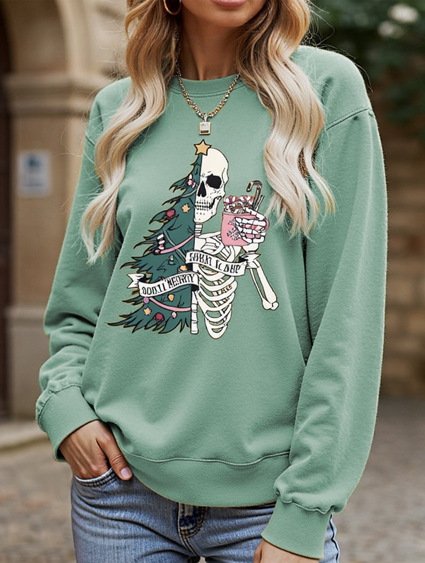 Stylish Crew Neck Christmas Long-Sleeve Sweatshirt