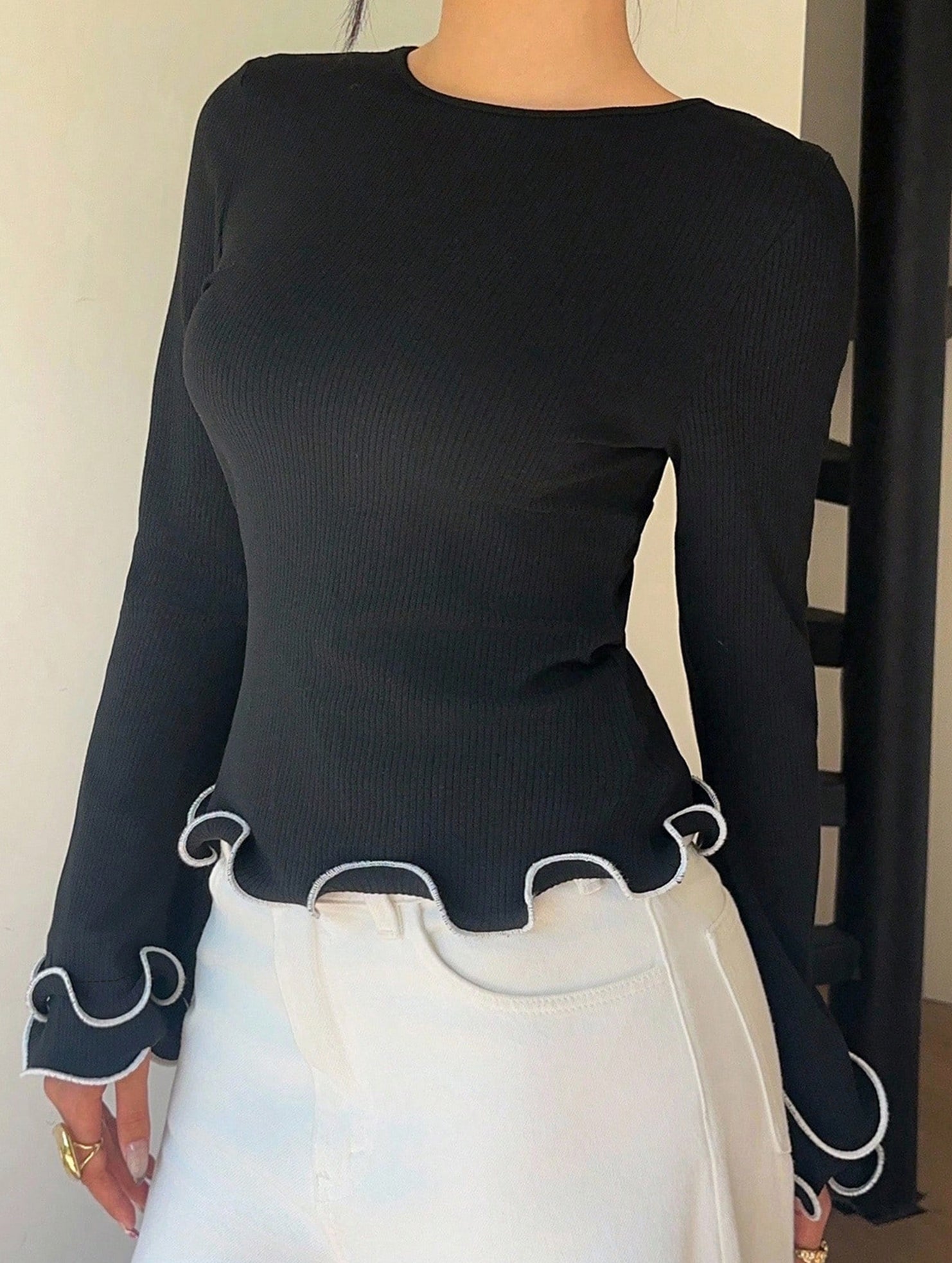 Color-blocked ruffled knit sweater