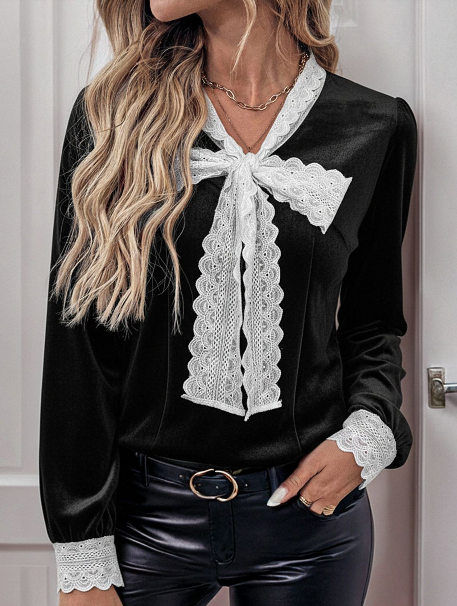 Retro-style patchwork lace trim bow shirt