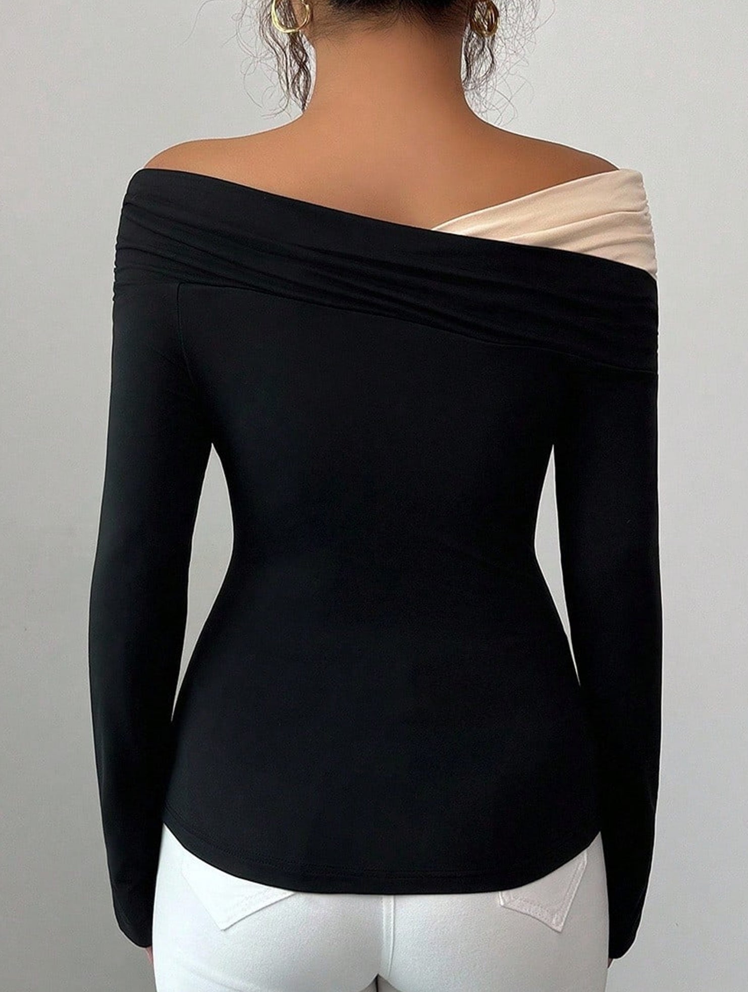 Off-the-shoulder irregular pleats slim-fit long top