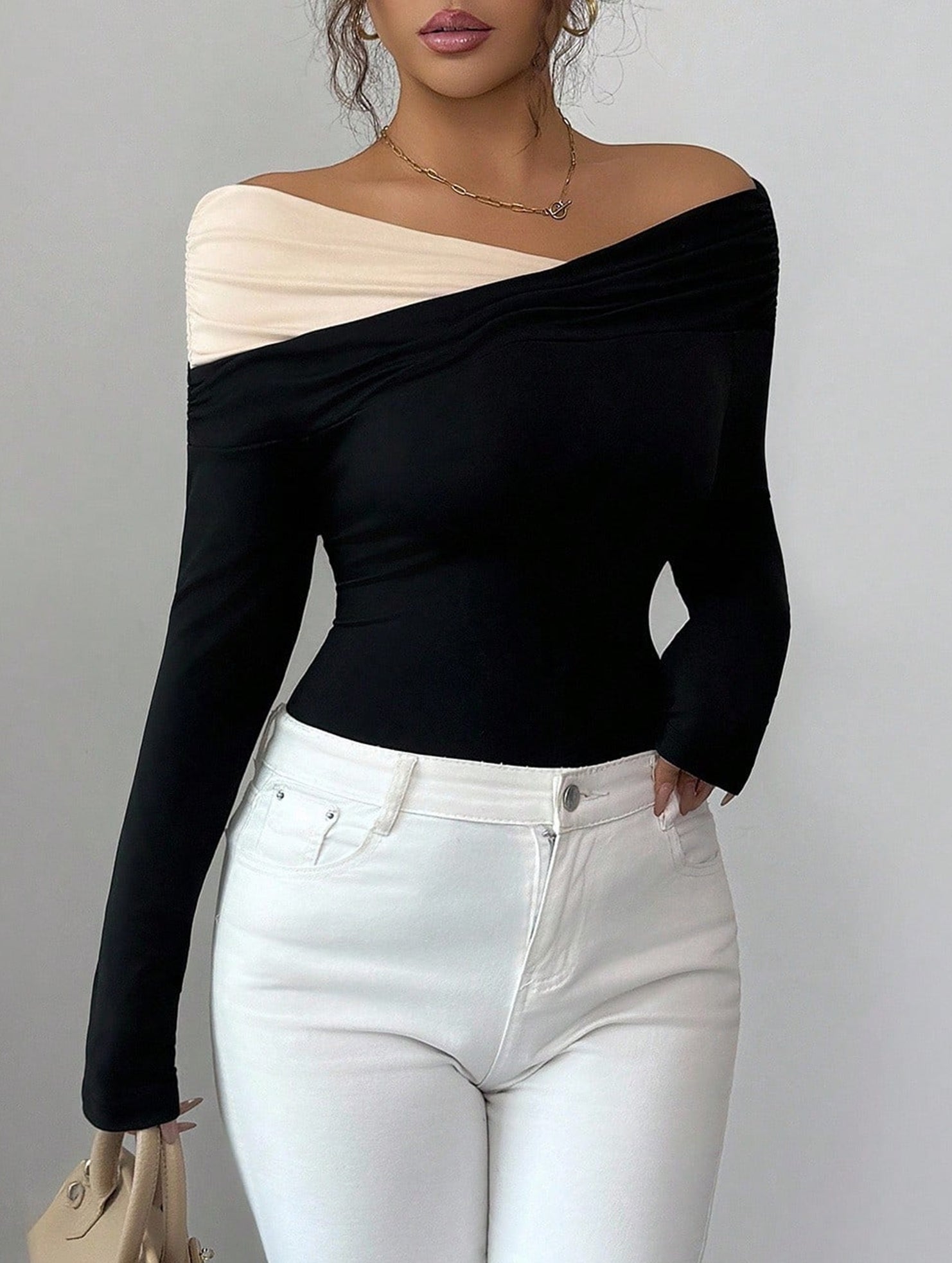 Off-the-shoulder irregular pleats slim-fit long top